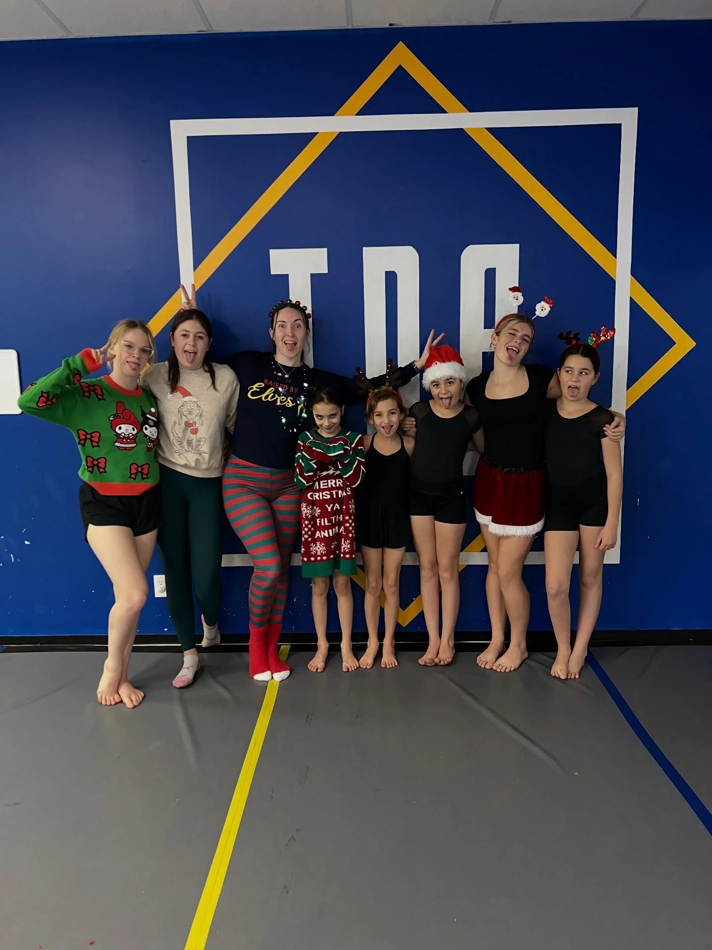 Christmas week!❤️💚 
We had so much fun playing games together and seeing so many festive outfits! 
&bull;
#taylorsdanceacademy #christmas #dance