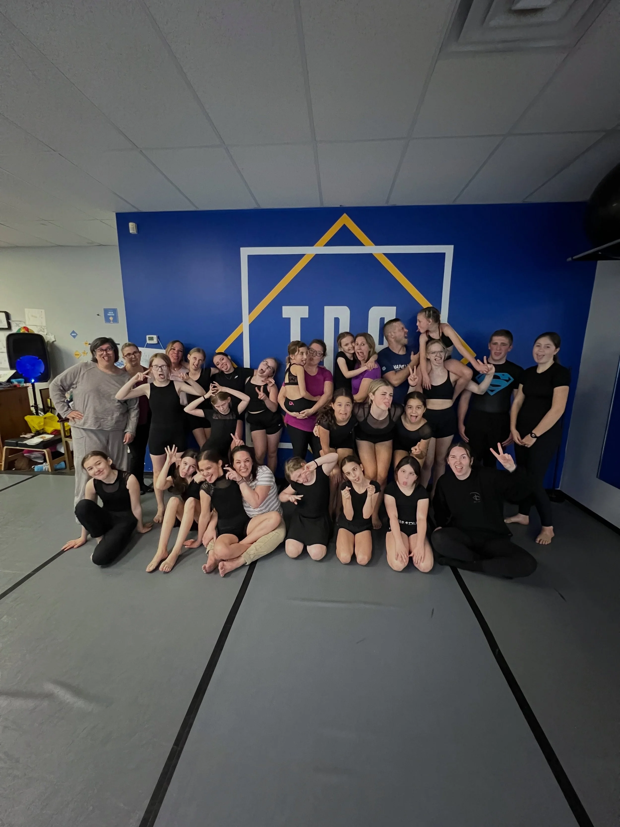 Bring a parent week recap! 
Our dancers had so much fun sharing the studio with their favourite people 💙💛
&bull;
#taylorsdanceacademy #dance #danceparent #fyp #dance
