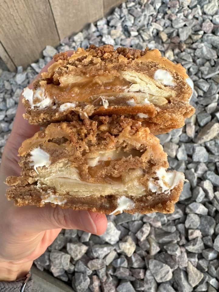 Caramel Apple Pie Cookie Recipe
By: Briti Bakes