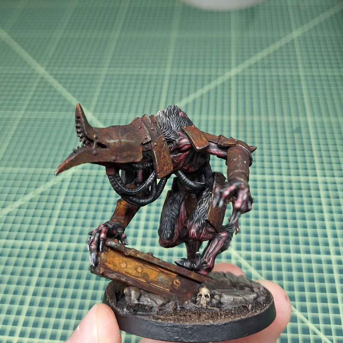 Diesen WIP-Wednesday wirds mal "böse"
.
.
.
.
.
.
.
.
.
#Warhammer #warhammer40k #forgeworld #gamesworkshop #paintingwarhammer #miniaturepainting #miniatures #mini #rosenheim #rtc #painting #trenchcrusade #miniatures