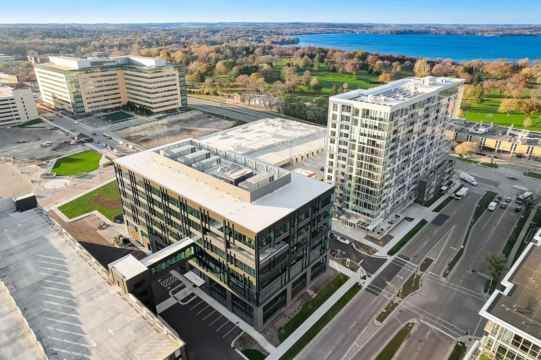 49-web-or-mls-Madison Yards Way-049.jpg