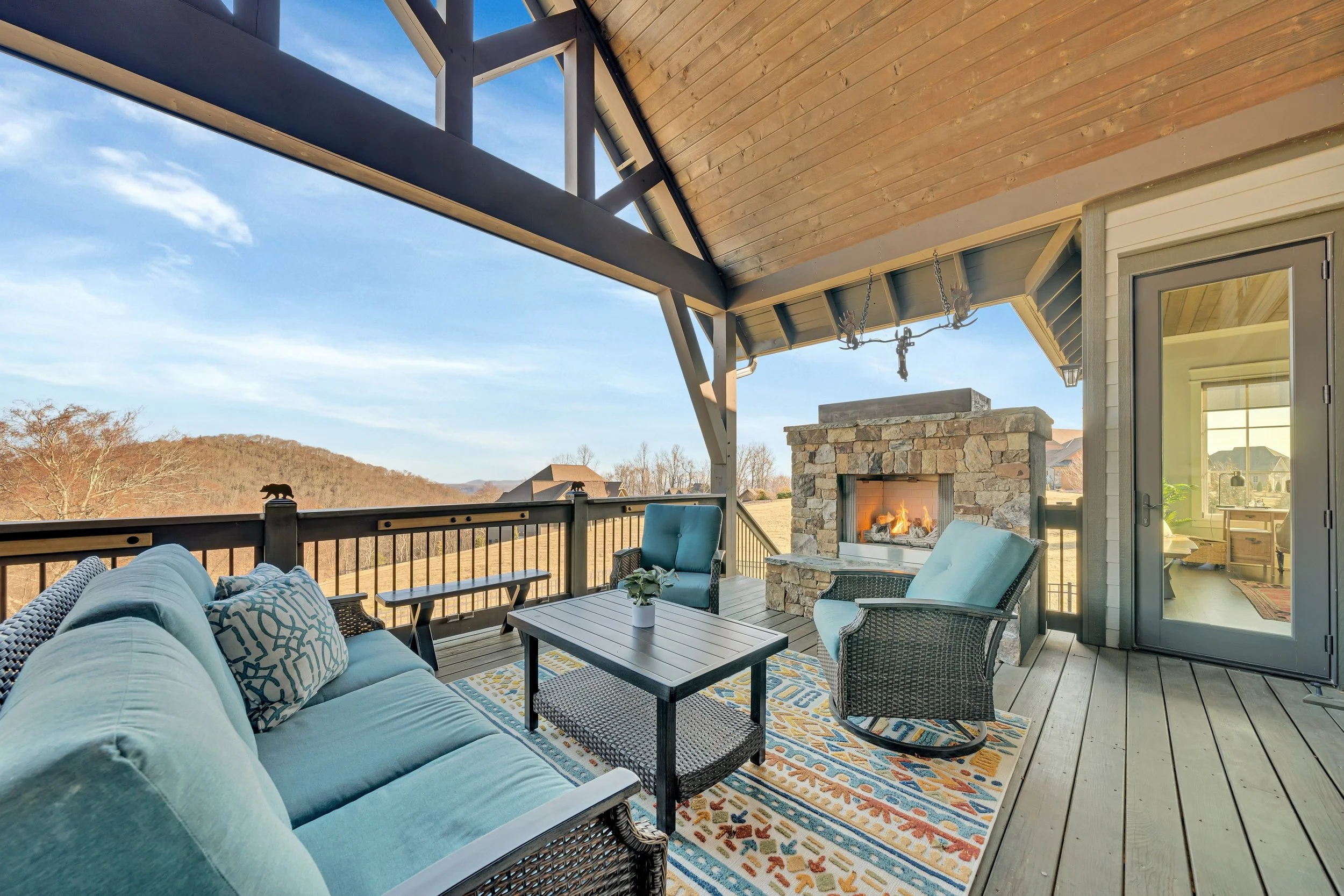 30 - Interior Real Estate Photography - 23 Thunder Mountian Road - Skywalker Air.jpeg