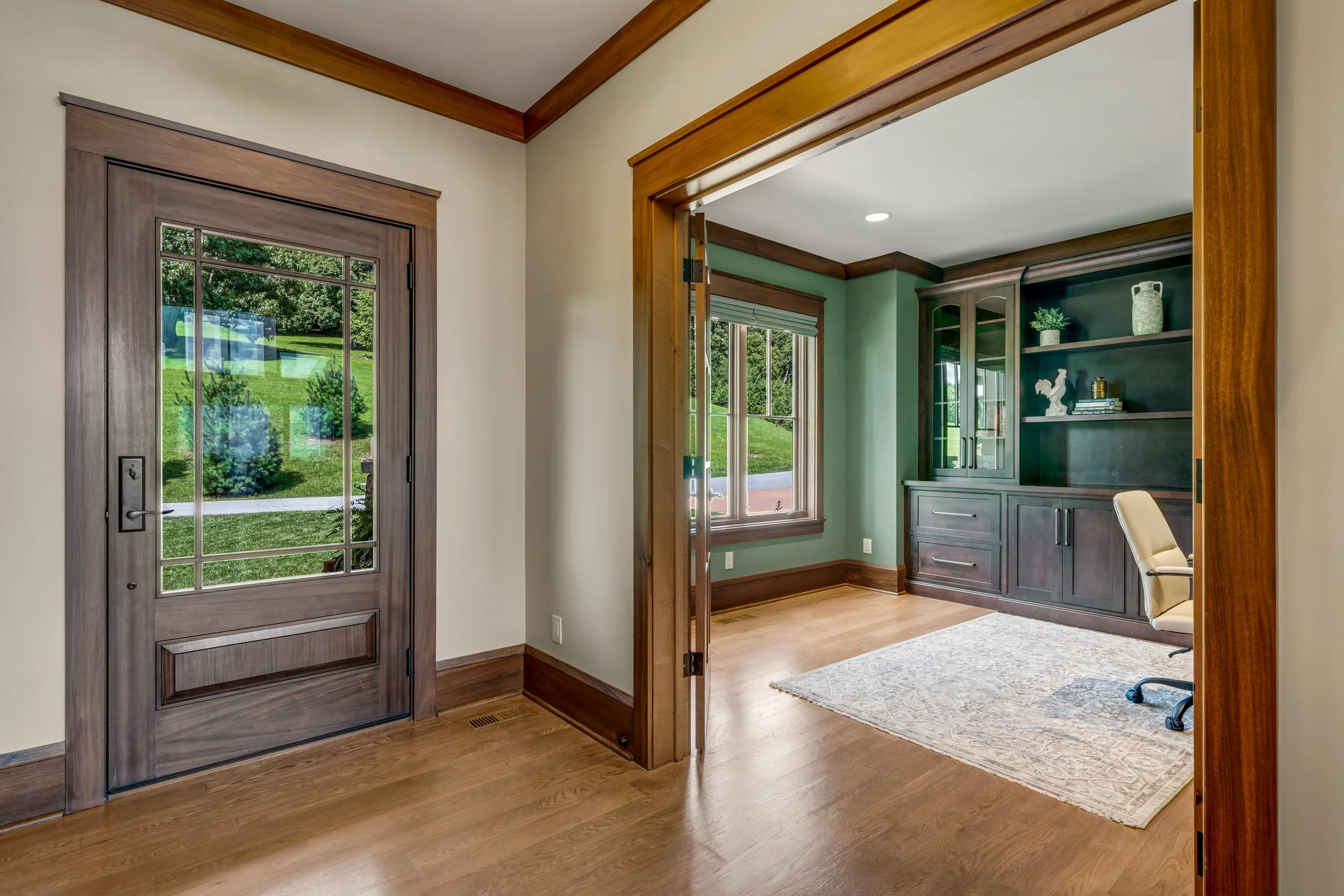 12 - 320 Summerset Drive - Real Estate Photography - MLS Size - Skywalker Air.jpg