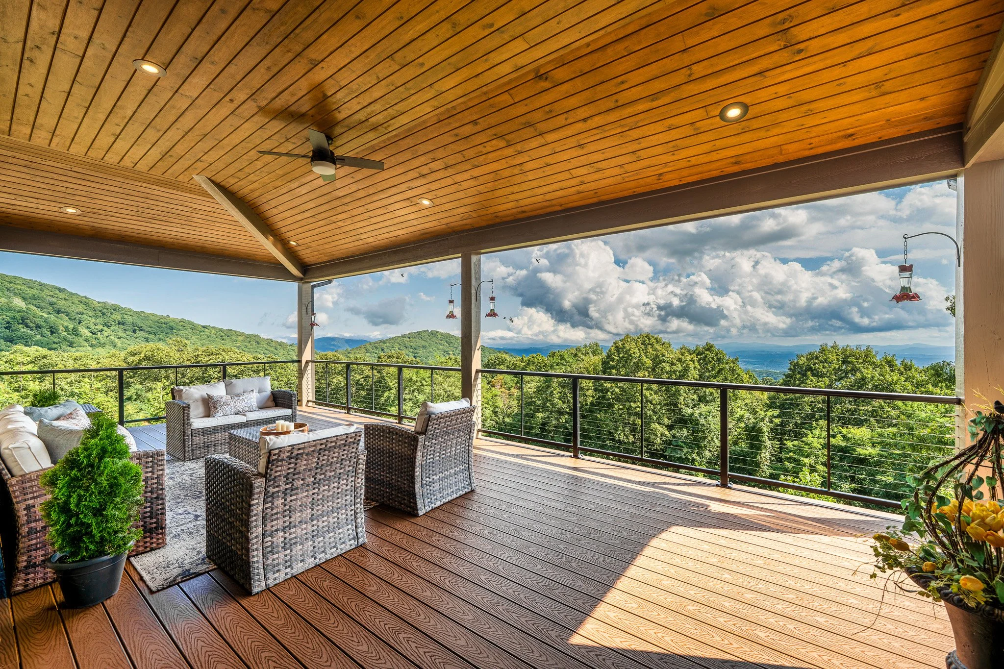 39 - 320 Summerset Drive - Real Estate Photography - MLS Size - Skywalker Air.jpg