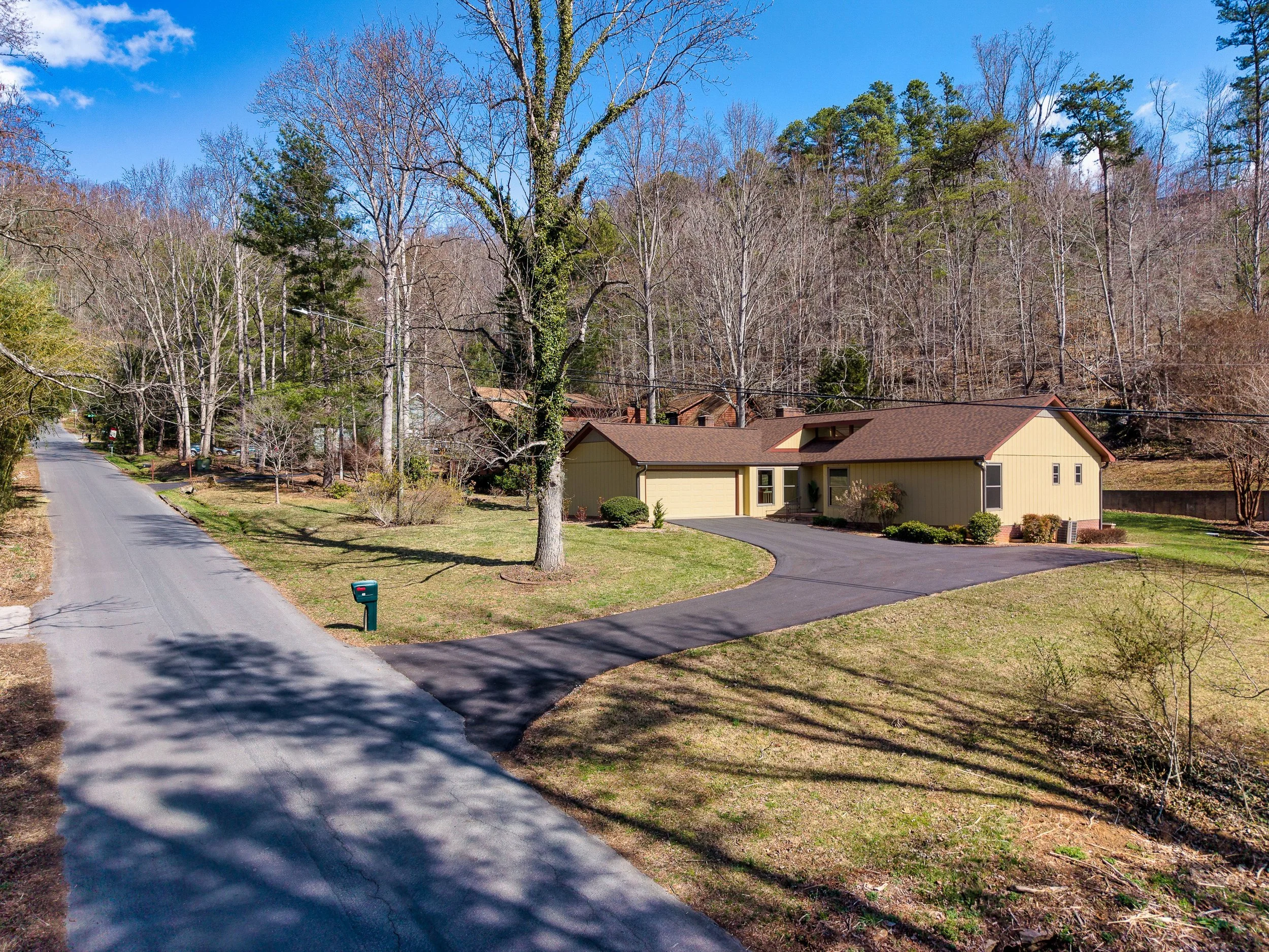 3---63-Pinecroft-Rd---Drone-and-Exterior---Real-Estate-Photography--Skywalker-Air--3.jpg