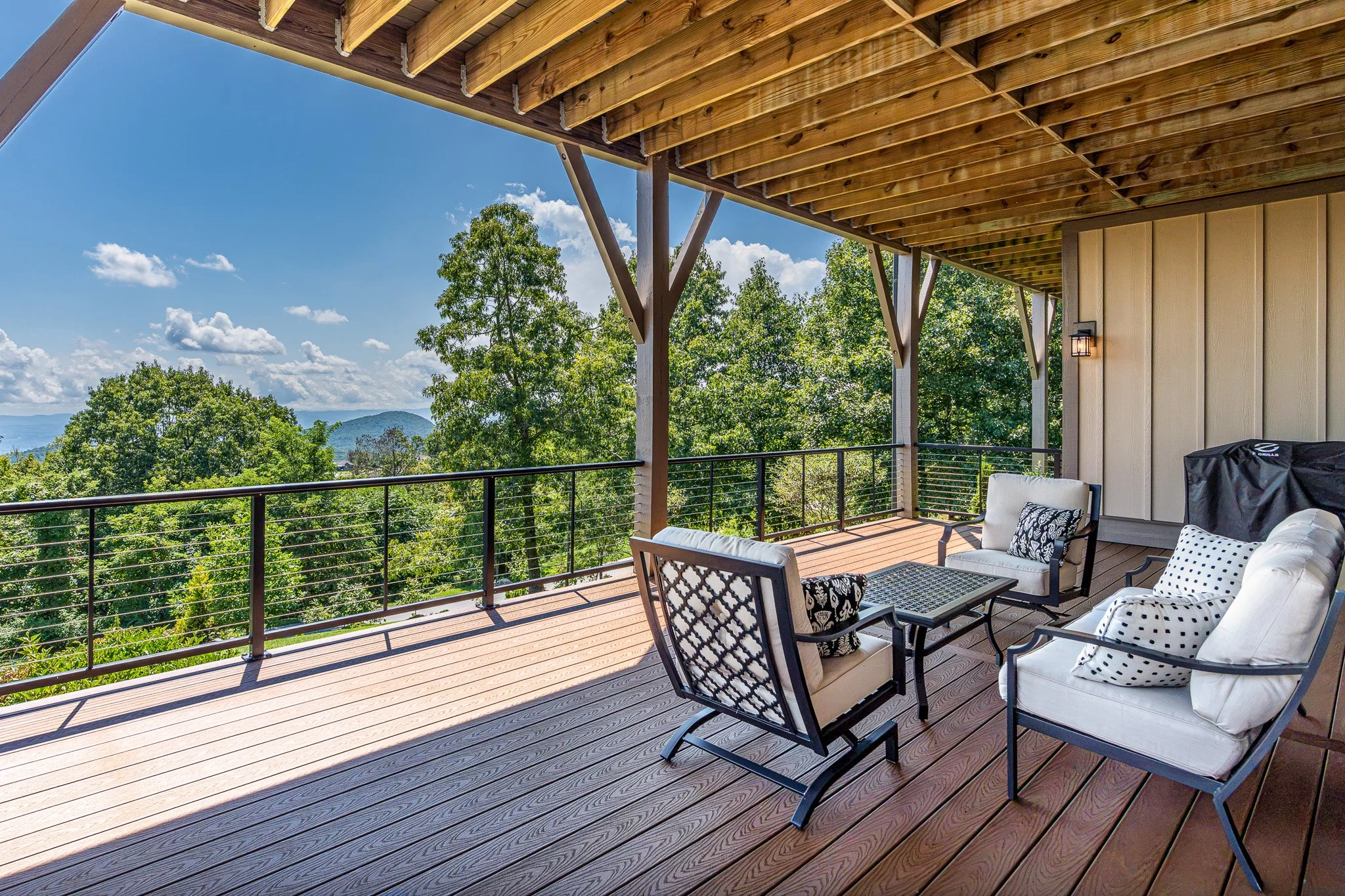 75 - 320 Summerset Drive - Real Estate Photography - MLS Size - Skywalker Air.jpg