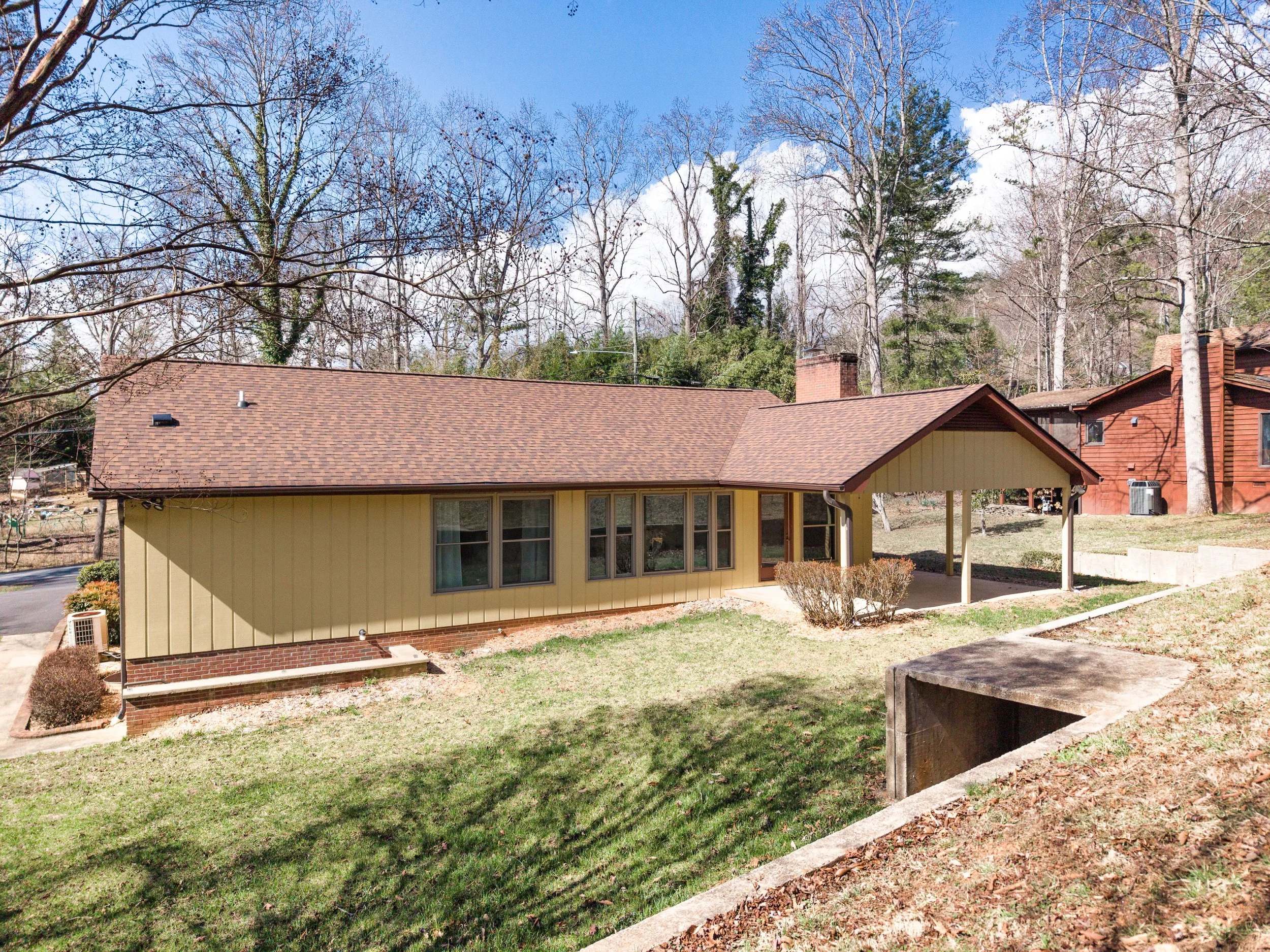 6---63-Pinecroft-Rd---Drone-and-Exterior---Real-Estate-Photography--Skywalker-Air-.jpg