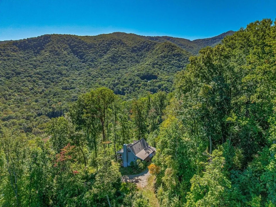 09-382 BLACK OAK COVE-09_2MB.jpeg