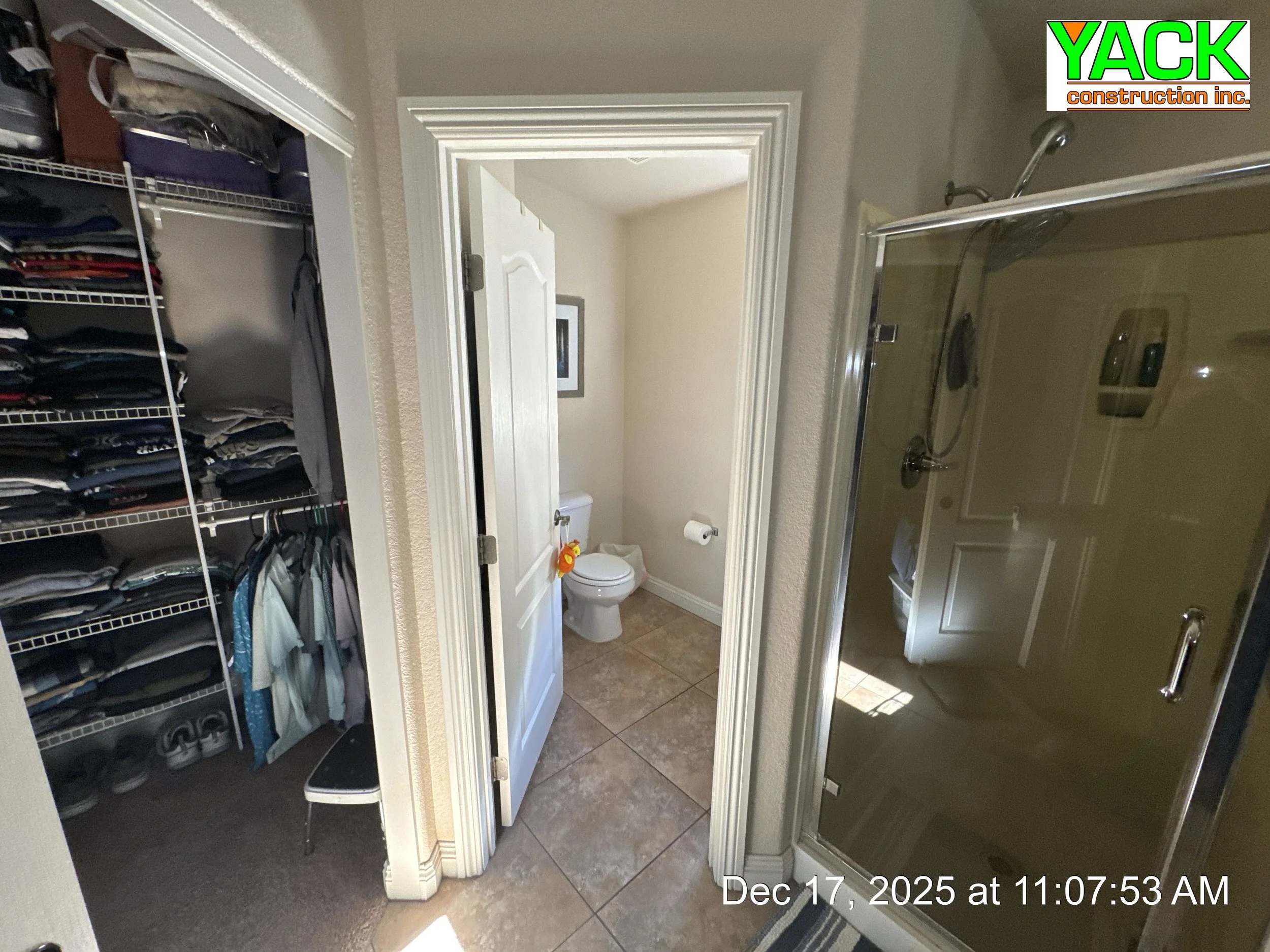 BATHROOM REMODEL (BEFORE)