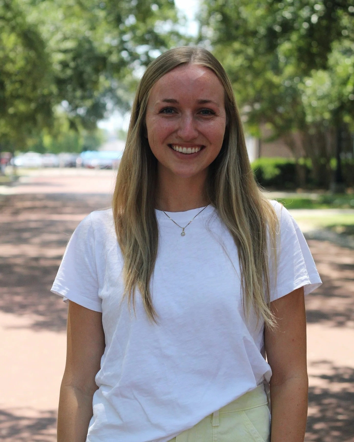MEET THE TEAM!

Our next staff spotlight goes to Emmie Alexander! 

Pick out the lie!

1. Her favorite meal is dessert. 
2. She had never been to Hattiesburg before she moved here. 
3. She likes yard work.