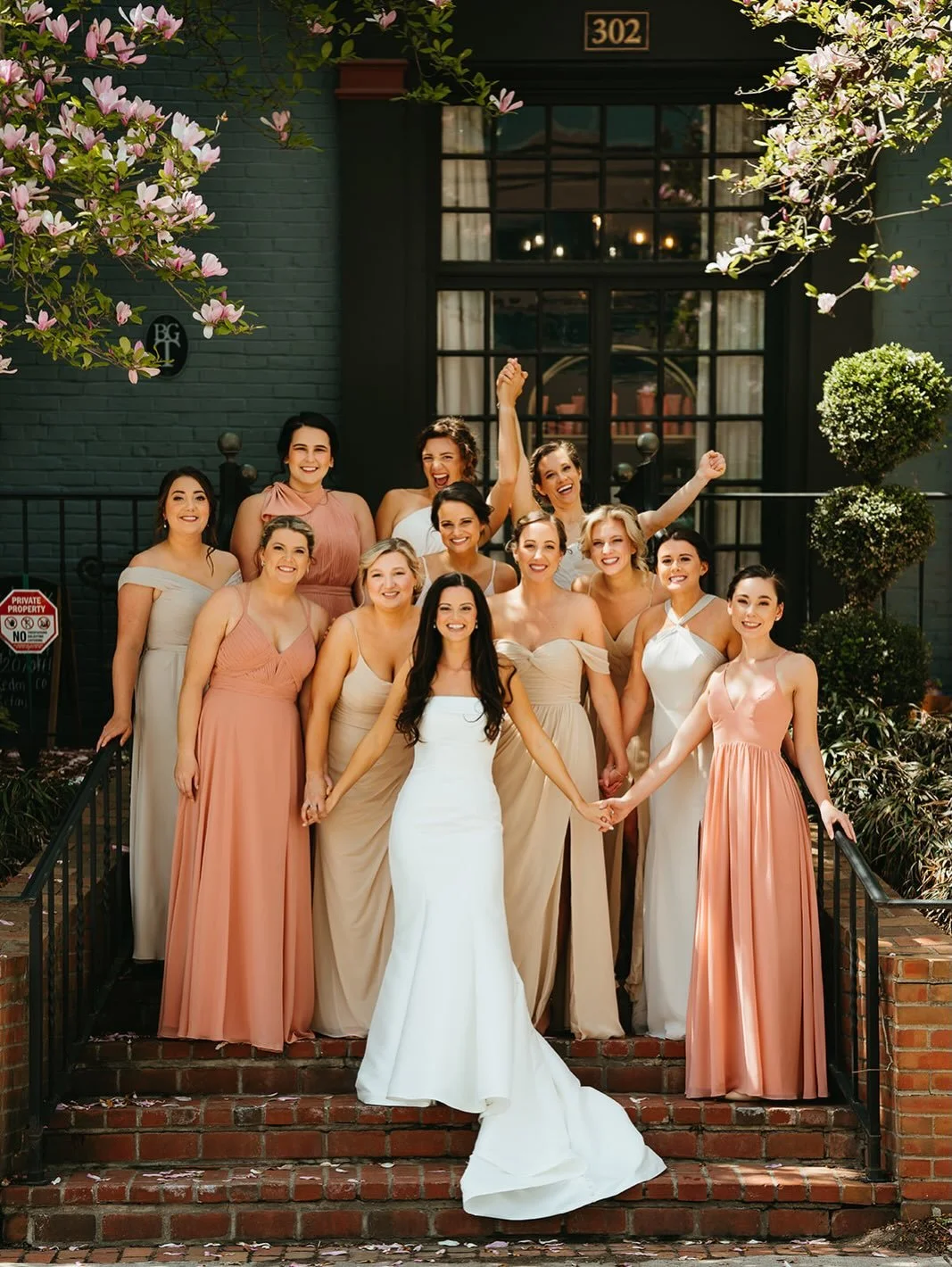 Happy Galentine&rsquo;s Day! 👯&zwj;♀️❤️

#galentinesday #galentines #weddingplanner #lexington