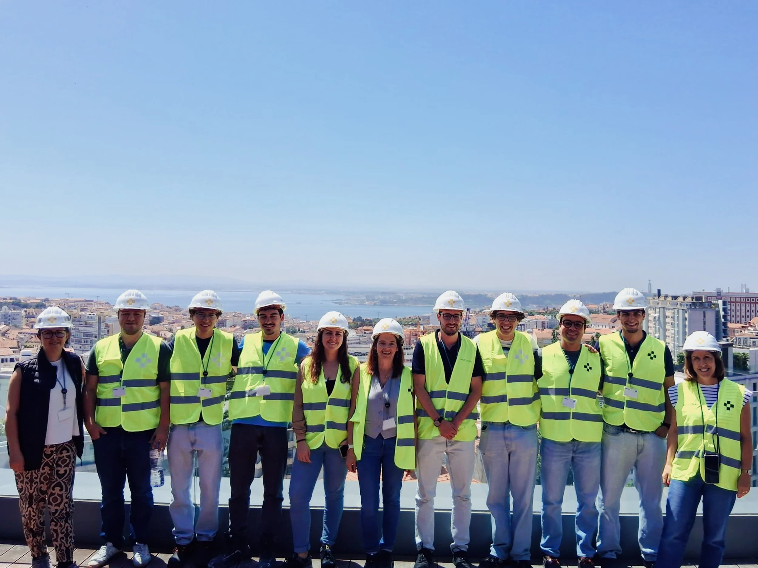 Estudantes do Técnico regressam a obra da Vector Mais para nova visita técnica