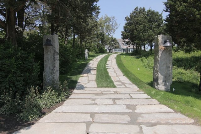 Driveway-entrance.jpg