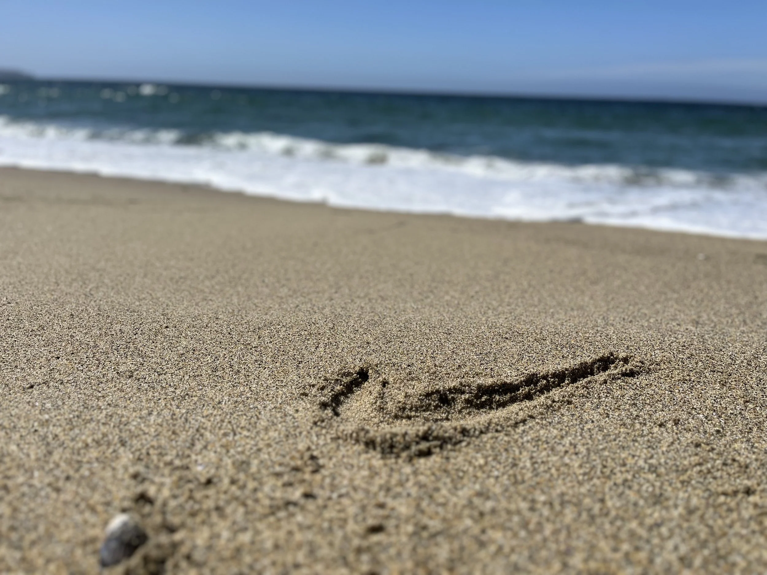 First attempt of Nike's footprint on the shore.