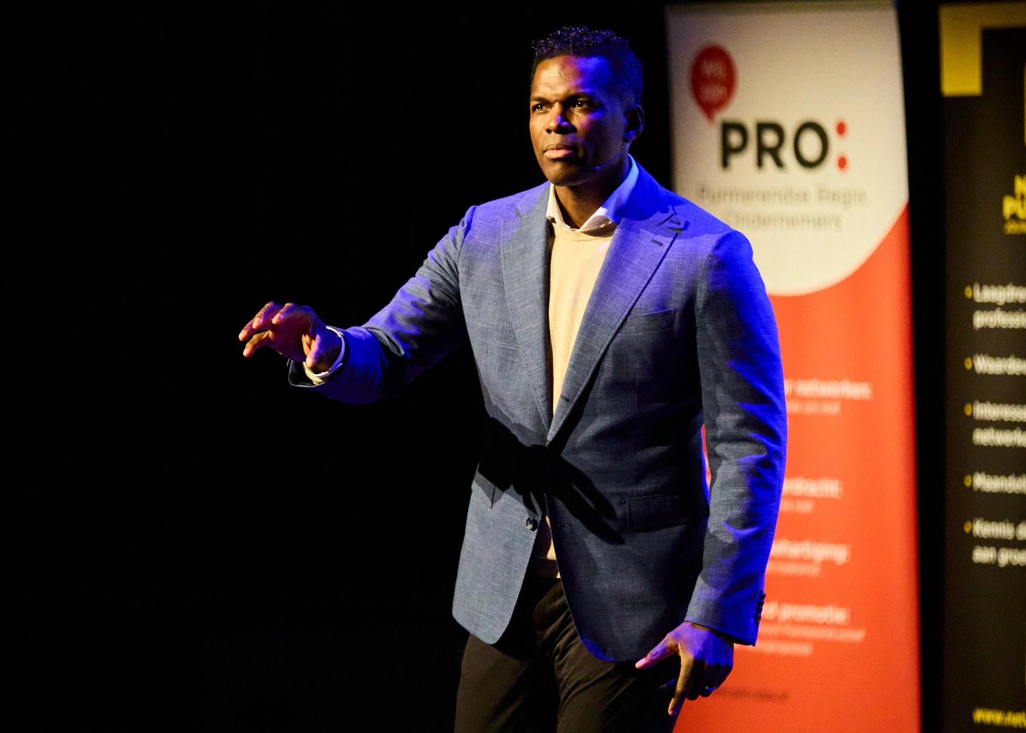Remy Bonjasky - event-stefan lens visuals 13.jpg
