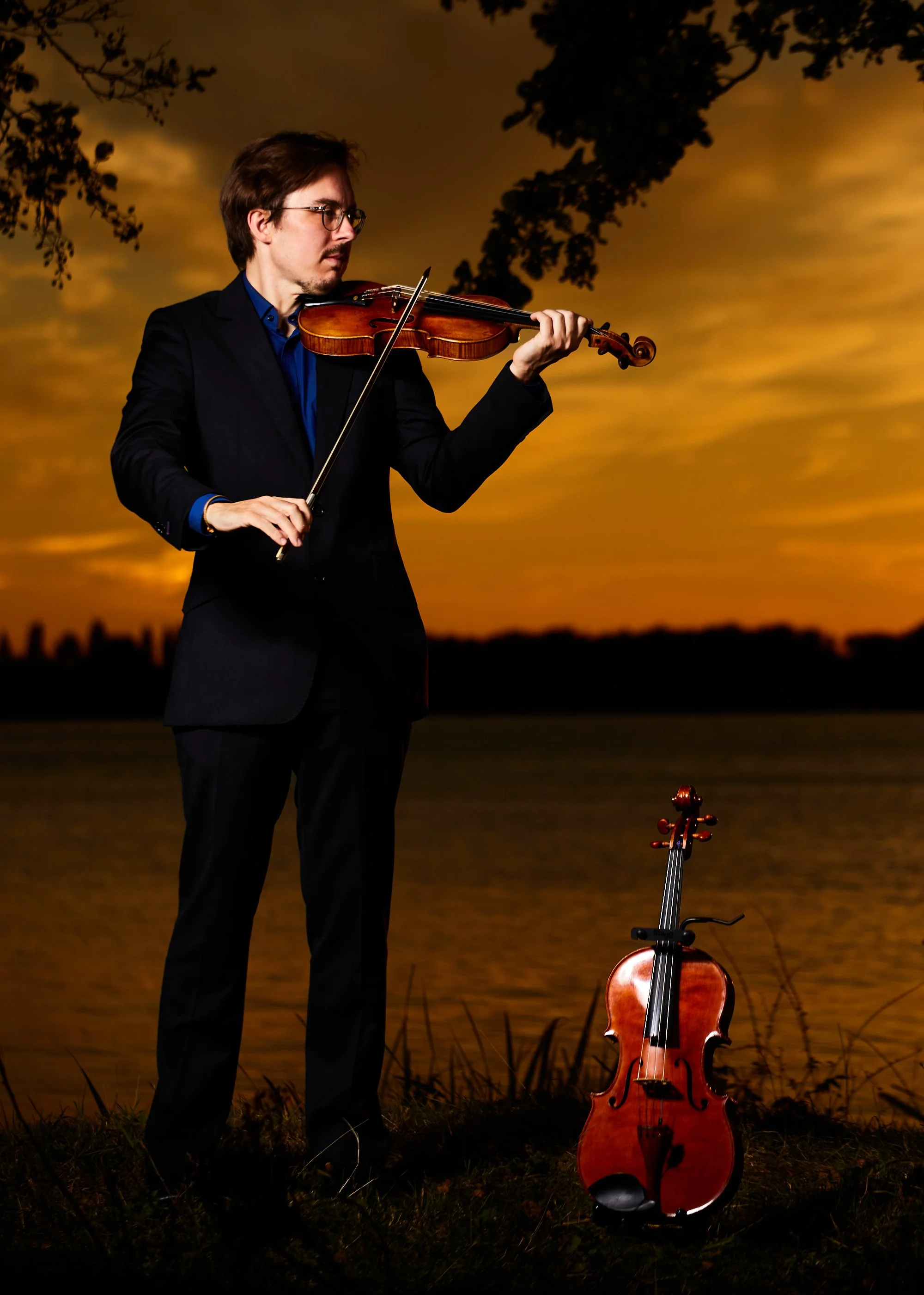 Ian violist- Stefan Lens visusals  22.jpg