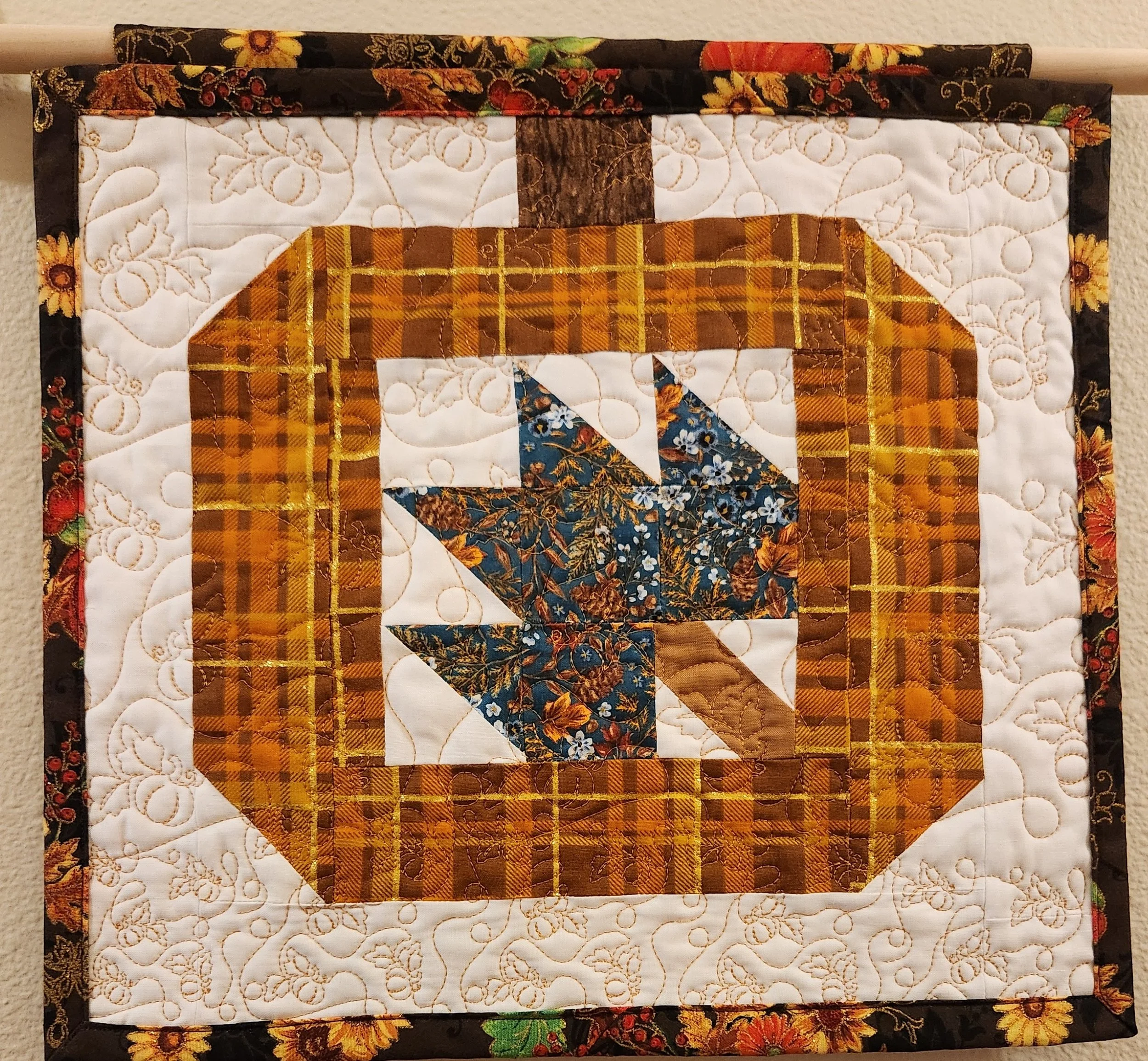 Autumn Pumpkin and leaf Quilt Wall Hanging