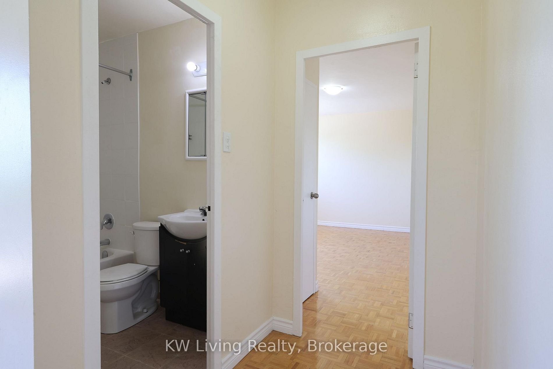 20 Bath Bed.JPG