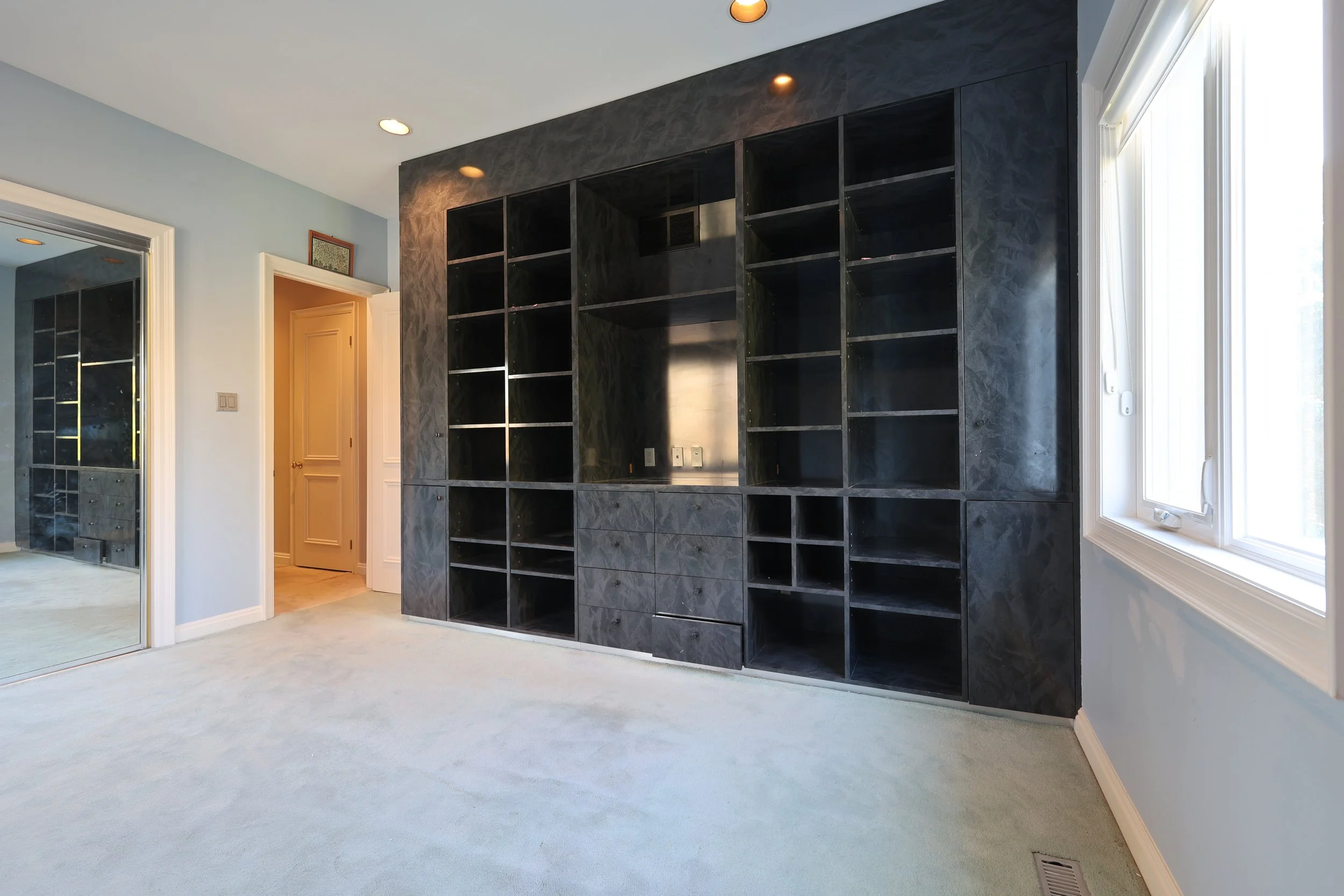 24 Bedroom 2.JPG