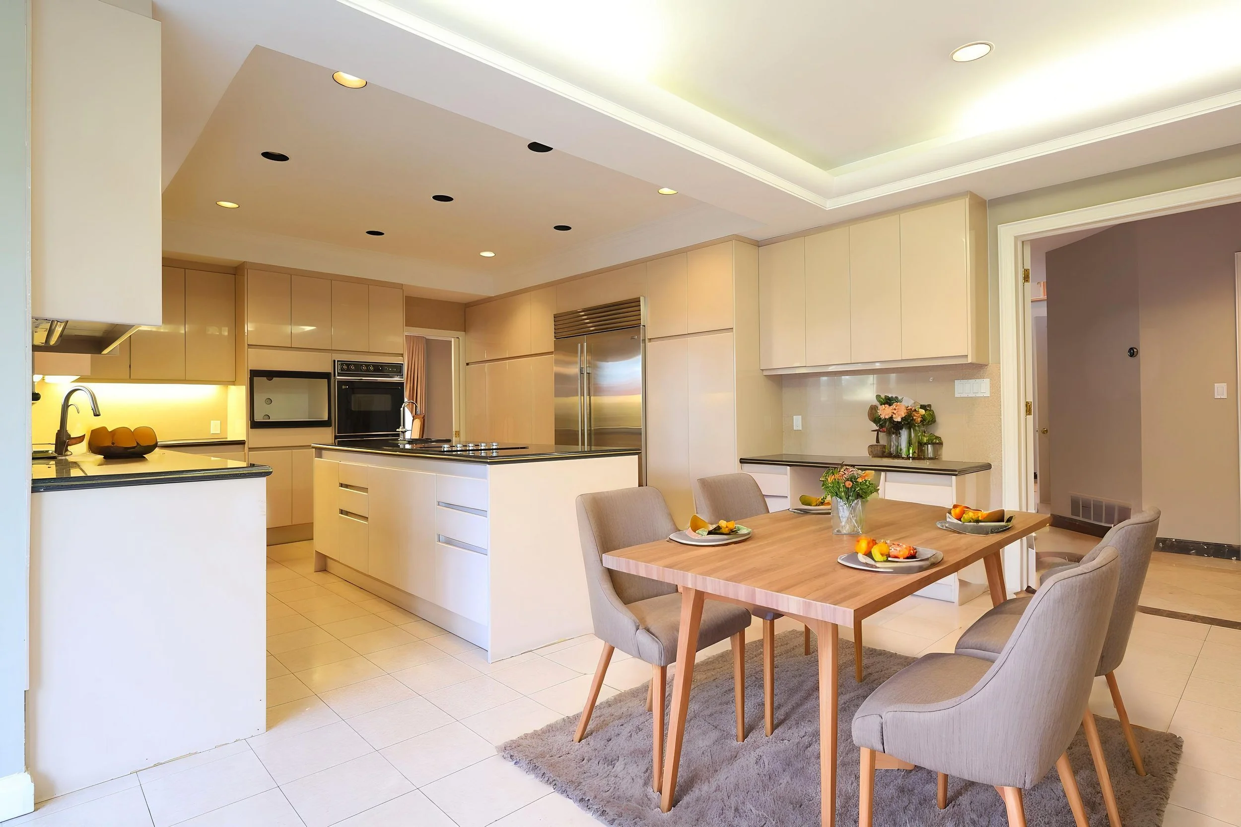 15 Kitchen.jpg