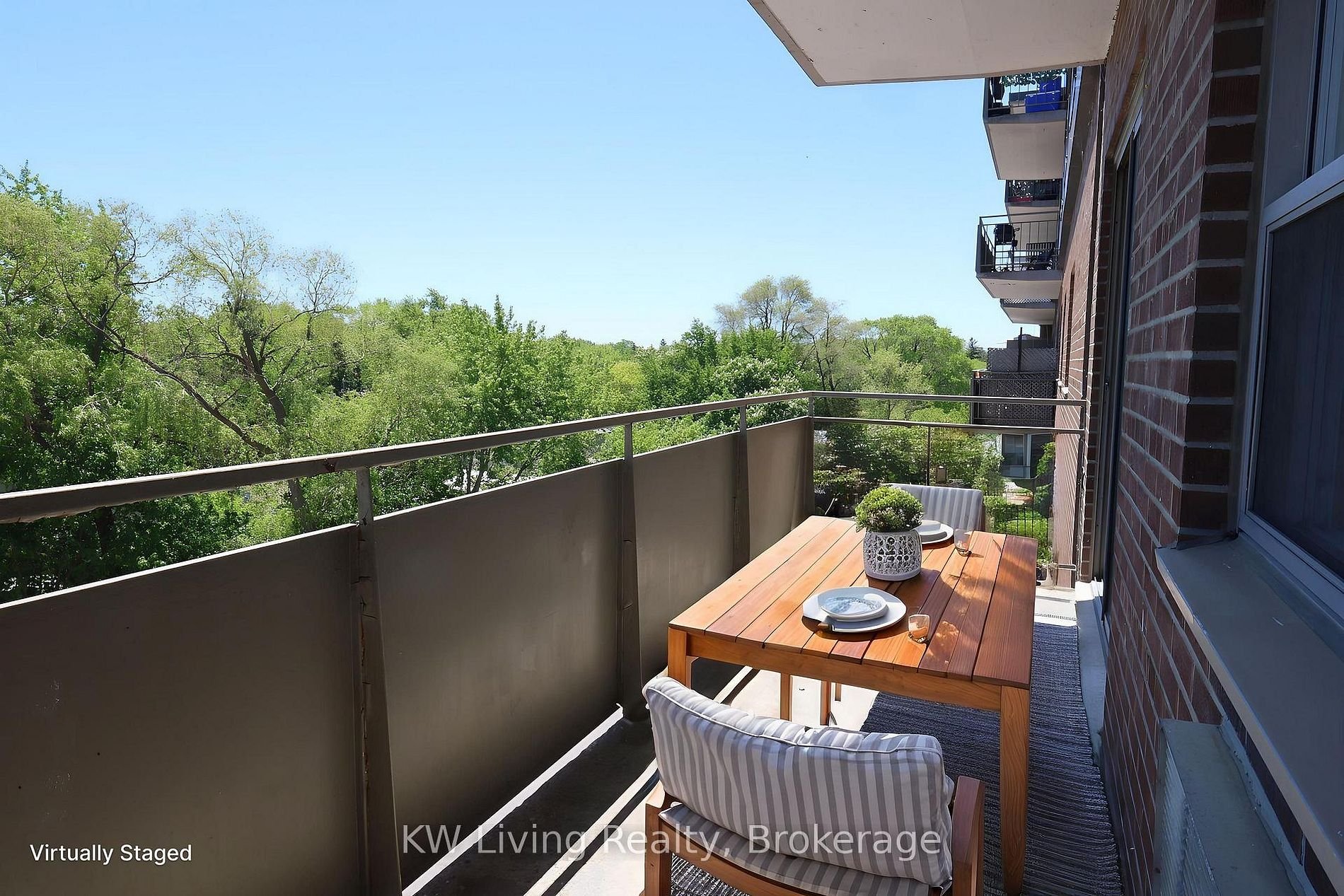 10 Balcony VS.jpg