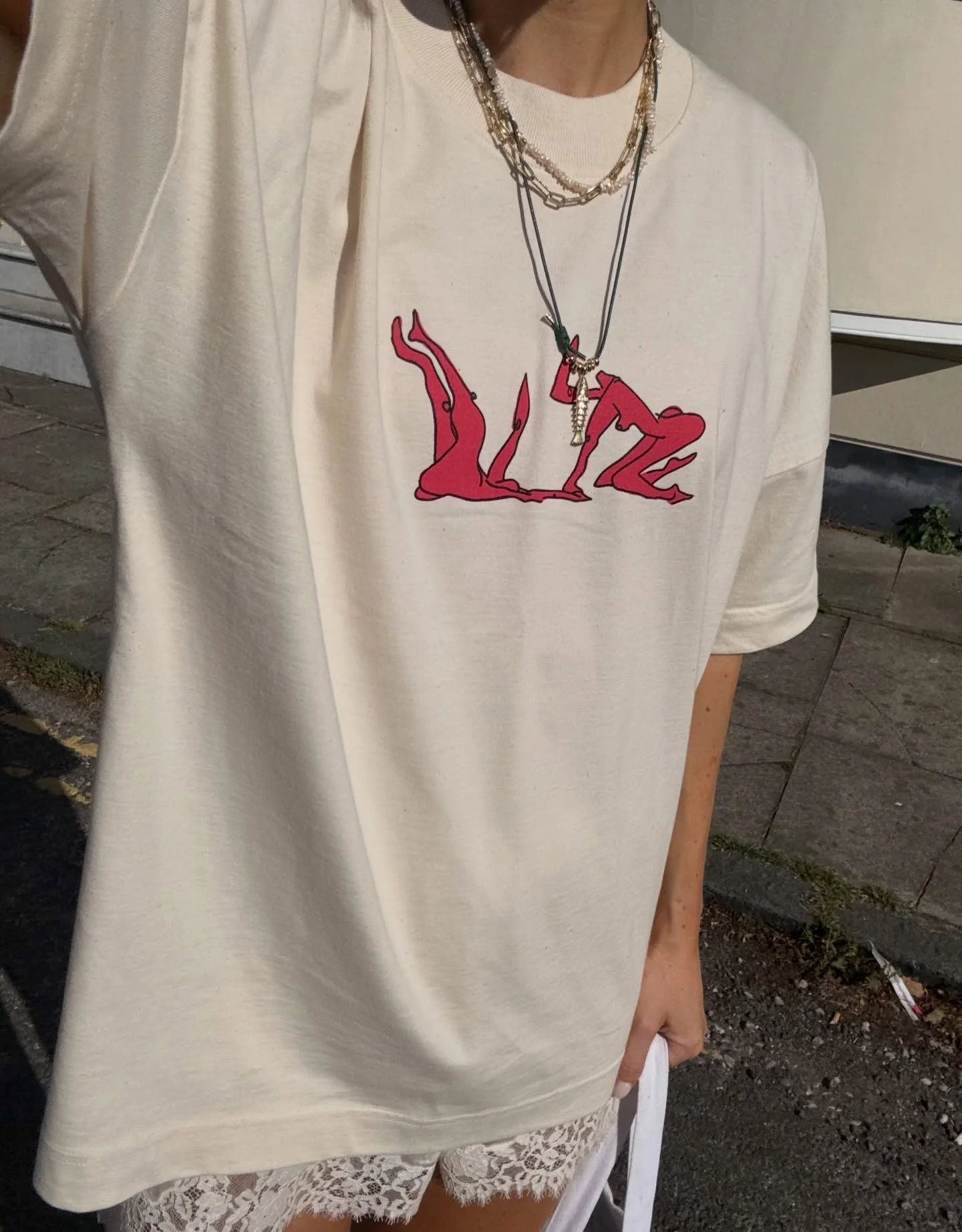 Dreamboats - tee (minus) alert 🤍.
My three remaining T-shirt styles are now only &pound;28 on my website (link in my bio), an absolute steal 🍑. 
Look at this string of beauty queens - this could be you. But sizes are limited and stock is low, so do