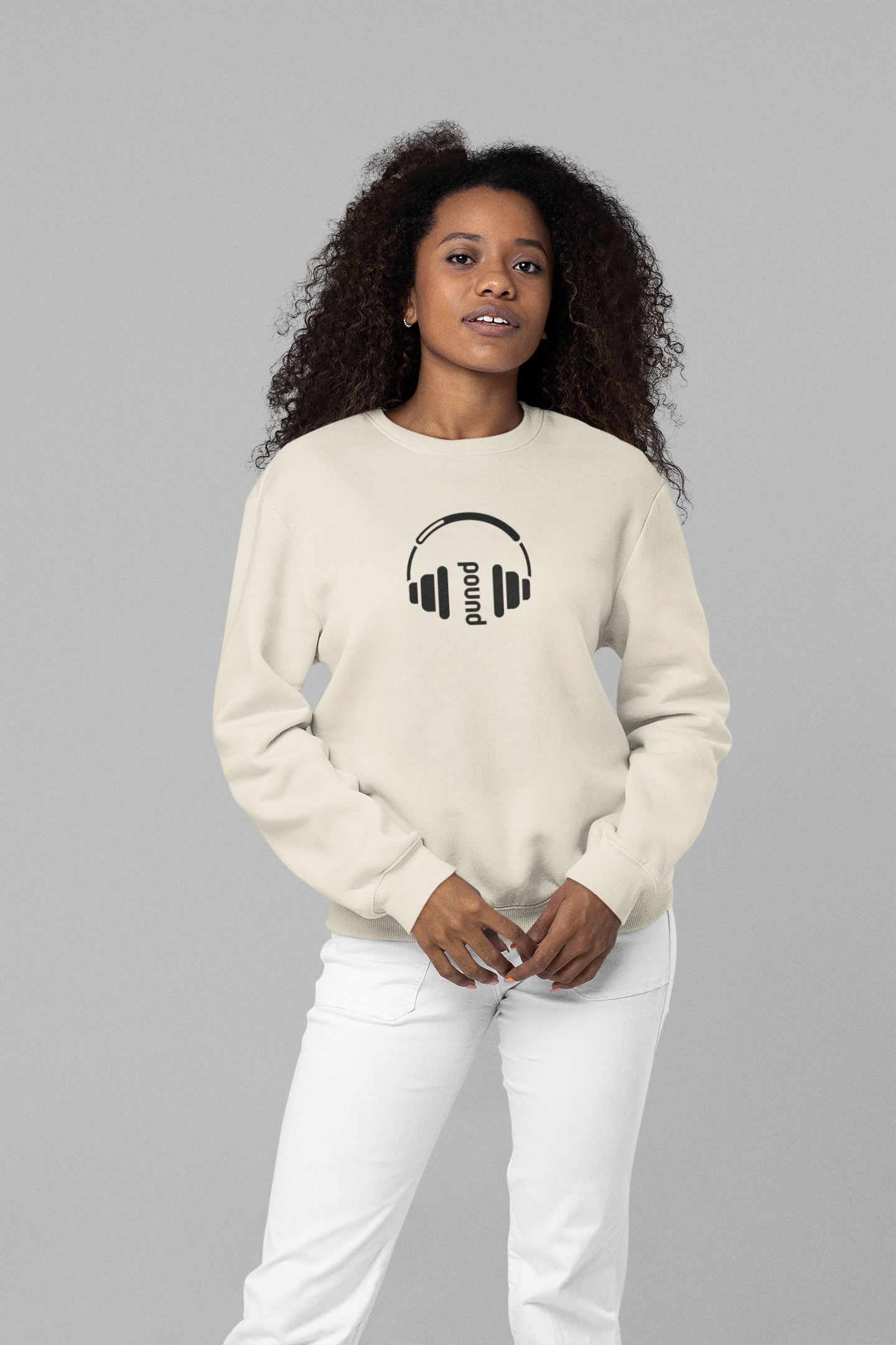 mockup-featuring-a-woman-with-afro-hair-wearing-a-sweatshirt-m28807.png