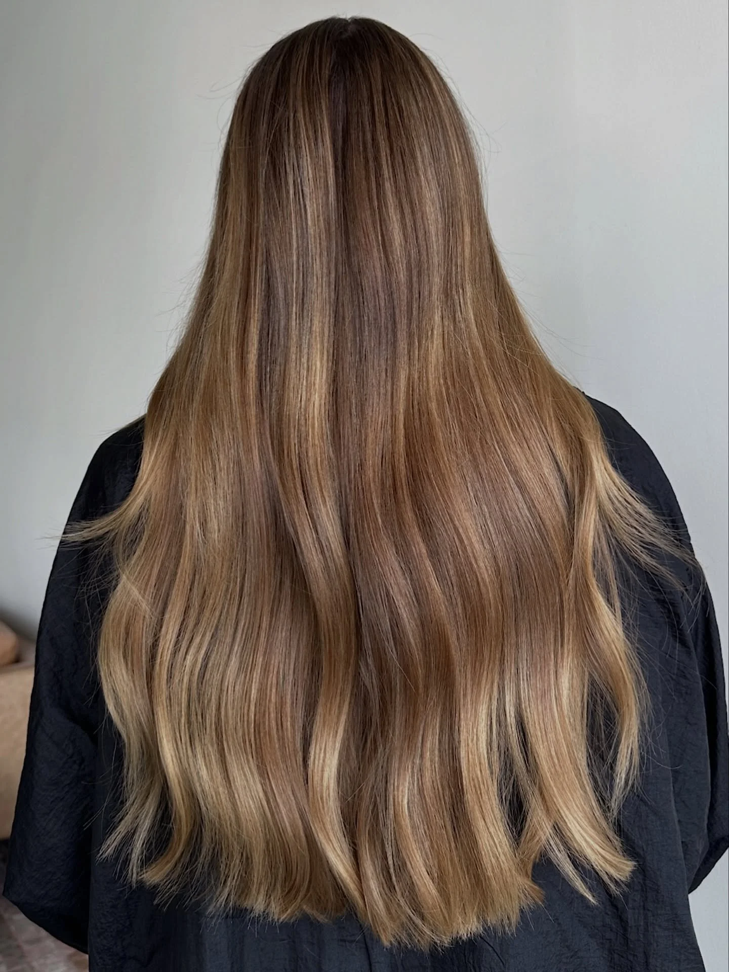 @hairbyphoebz_ client got a Malibu Water Treatment and her color instantly came back to life ✨ This treatment restores vibrancy + softness and is a game-changer for anyone dealing with minerals from well water, pool exposure, or just wanting a clean 
