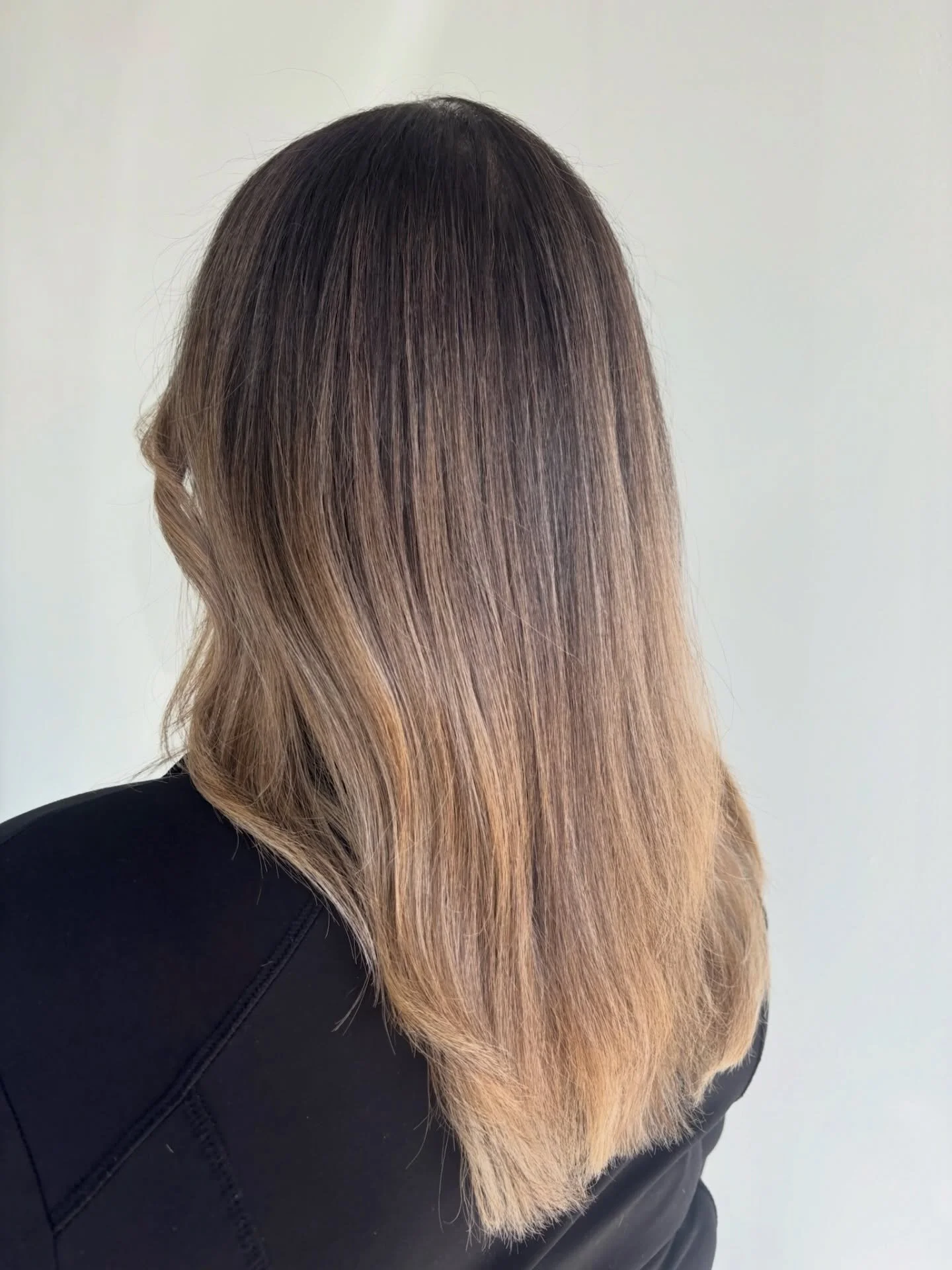 Brightened up and blended out ✨ blonde refresh by @hairbylorissa

#kkhairco #verobeachhairstylist #verobeachhairsalon #floridablondespecialist #livedinblondes