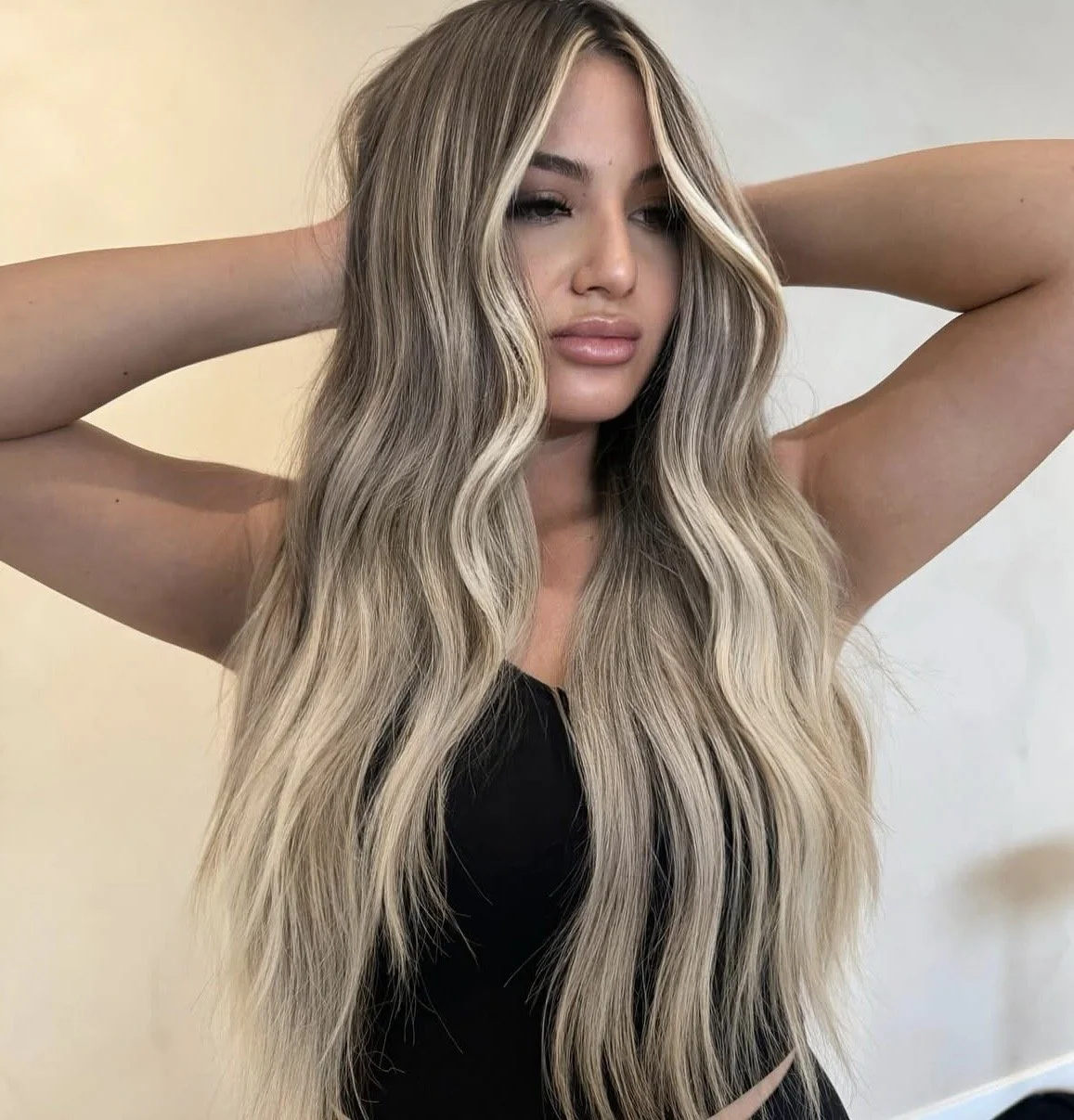 Linda May - LM TOUR 2027