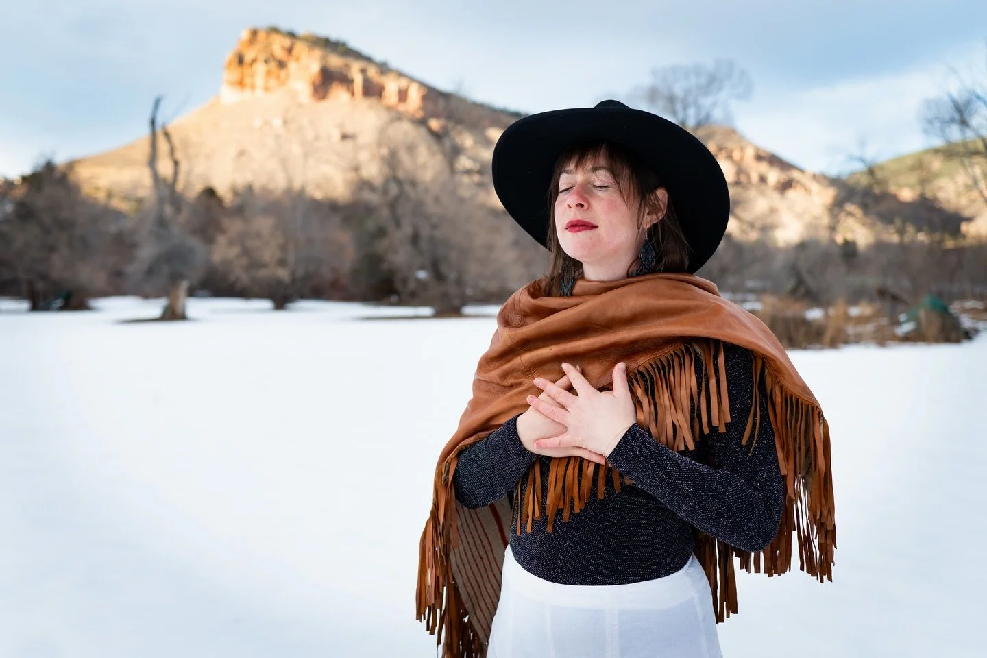 Last week I had the exquisite and unique opportunity to lead chanting and prayer at an otherwise silent meditation retreat at Isabella Freedman Jewish Retreat Center with Adamah. 

The power of singing to move emotions was felt so clearly, in contras
