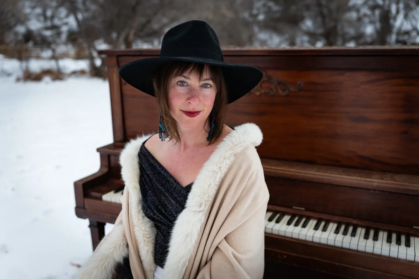 Grateful to be back on that artist sh* 😎🎧

Thank you to G-d (in advance) for opening the way for this new song &ldquo;Love in War&rdquo; to be released in a timely fashion! 

I will be updating you on the deets when I know what they are. Follow me 