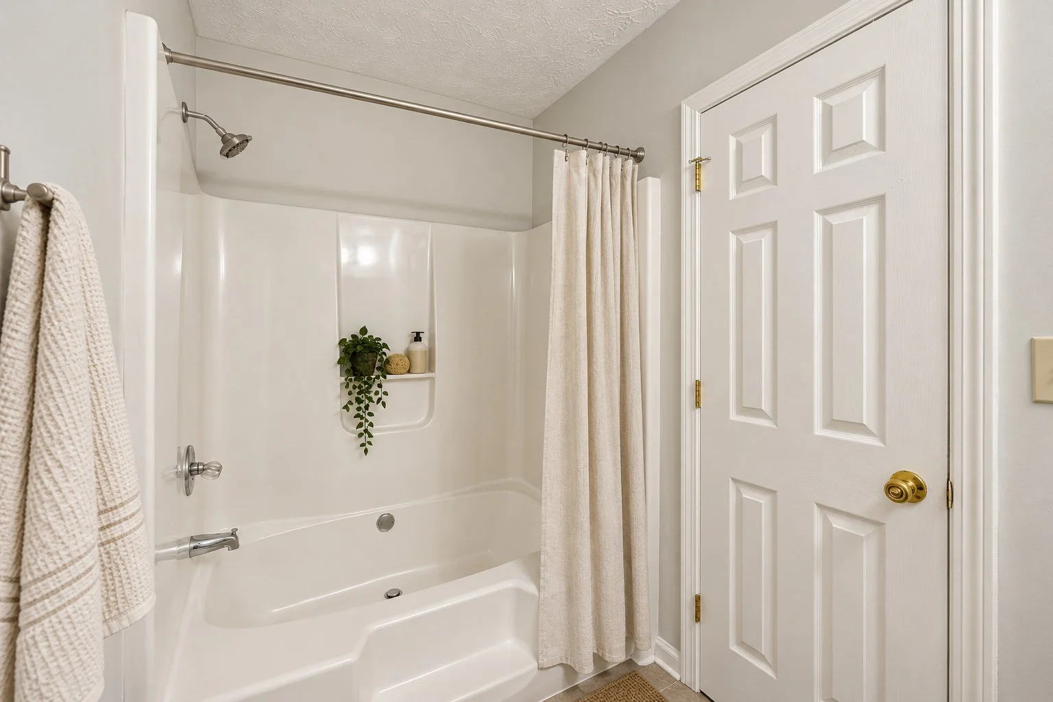 Prim Bath 3.jpg