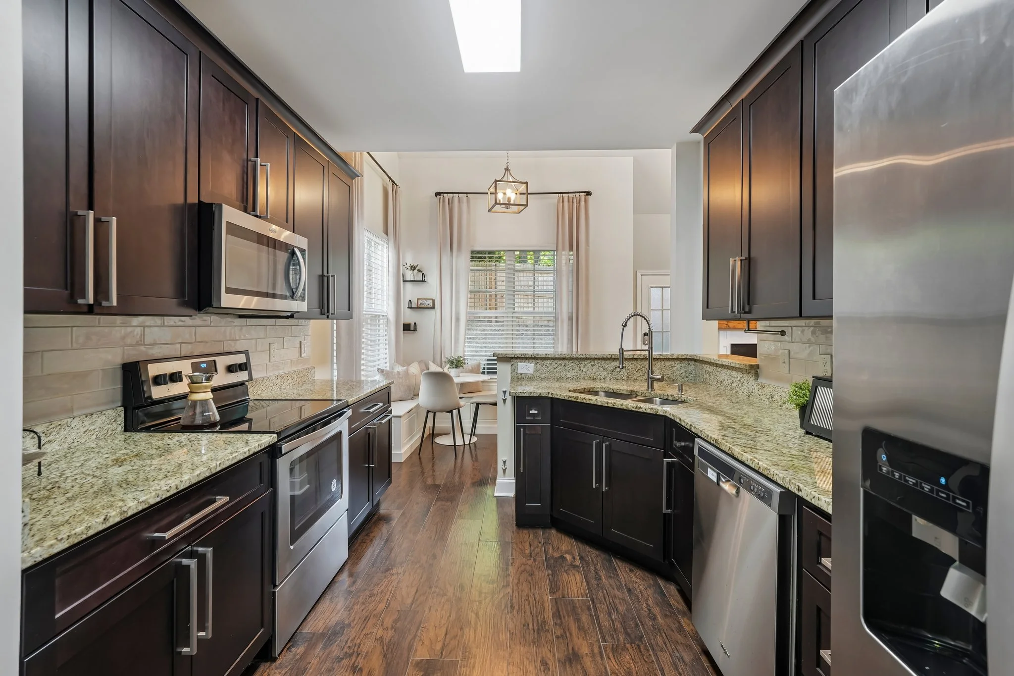 Kitchen 1.jpg