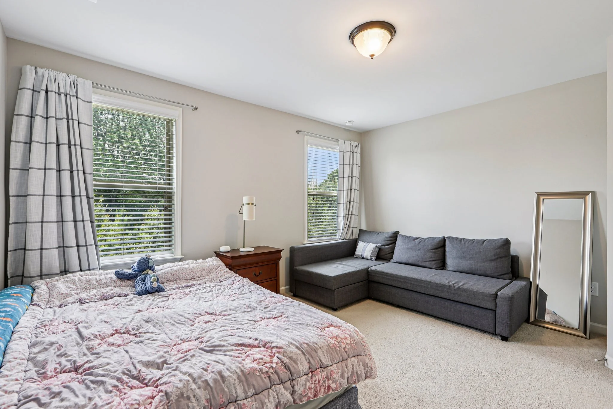 17-web-or-mls-Harlond Way-1206-017.jpg