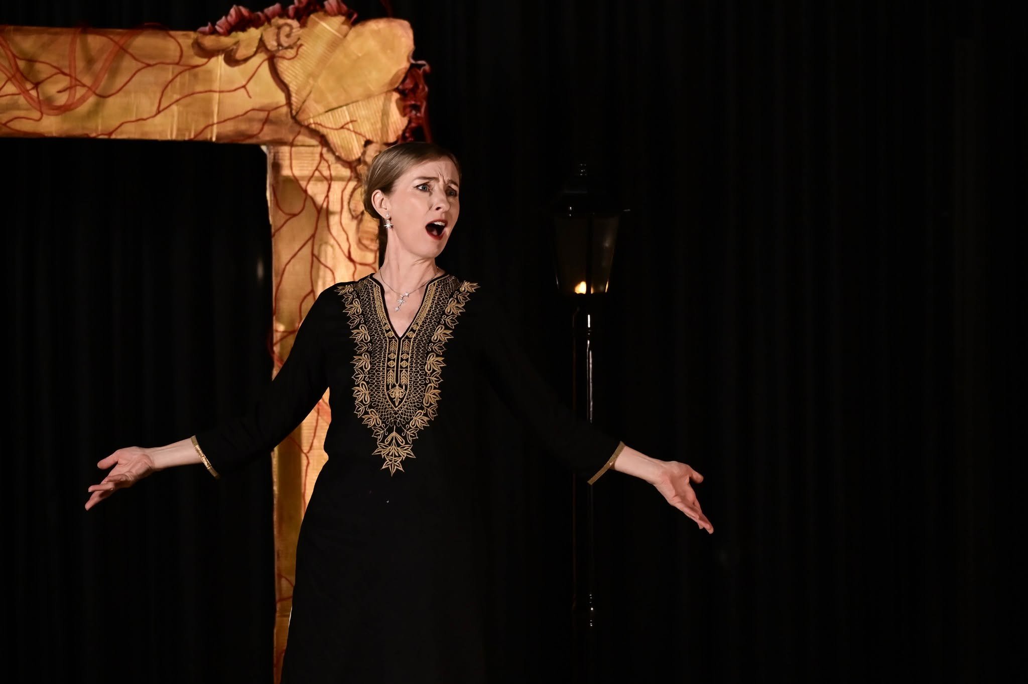 Nicola Howard: Soprano