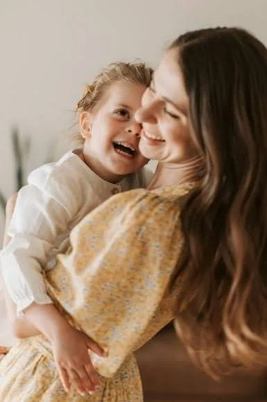 Boundaries, Guilt, and the “Good Girl” Pattern: What Cycle-Breaking Parents Are Unlearning