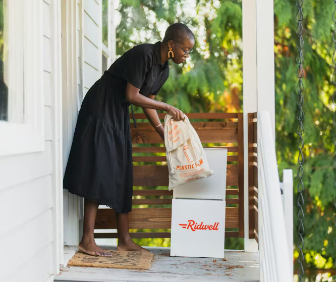 Professional-organizer-recommends-Ridwell-ewaste-recycling-sustainable-decluttering