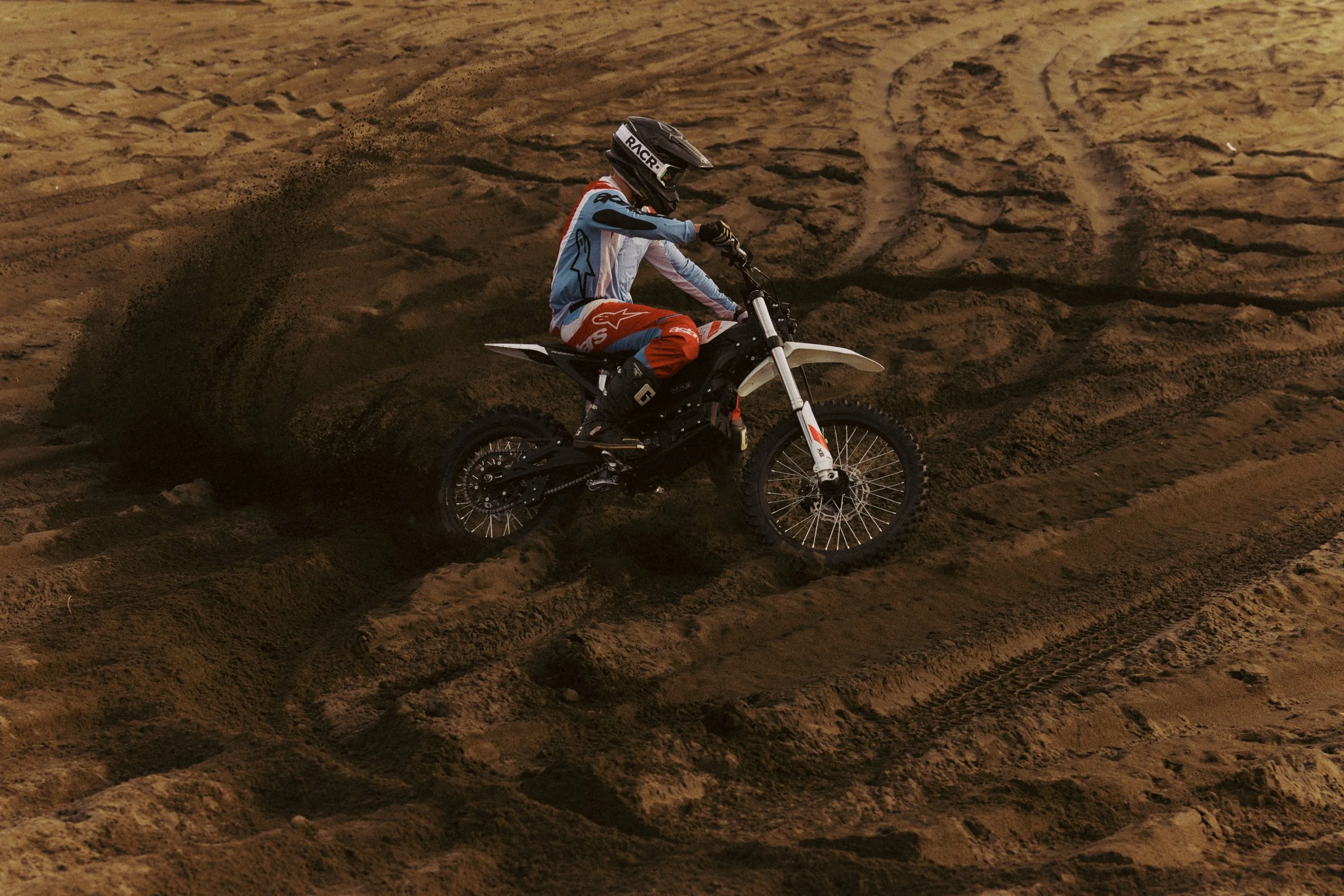 ZeroXE_03-06-2026_0551.jpg