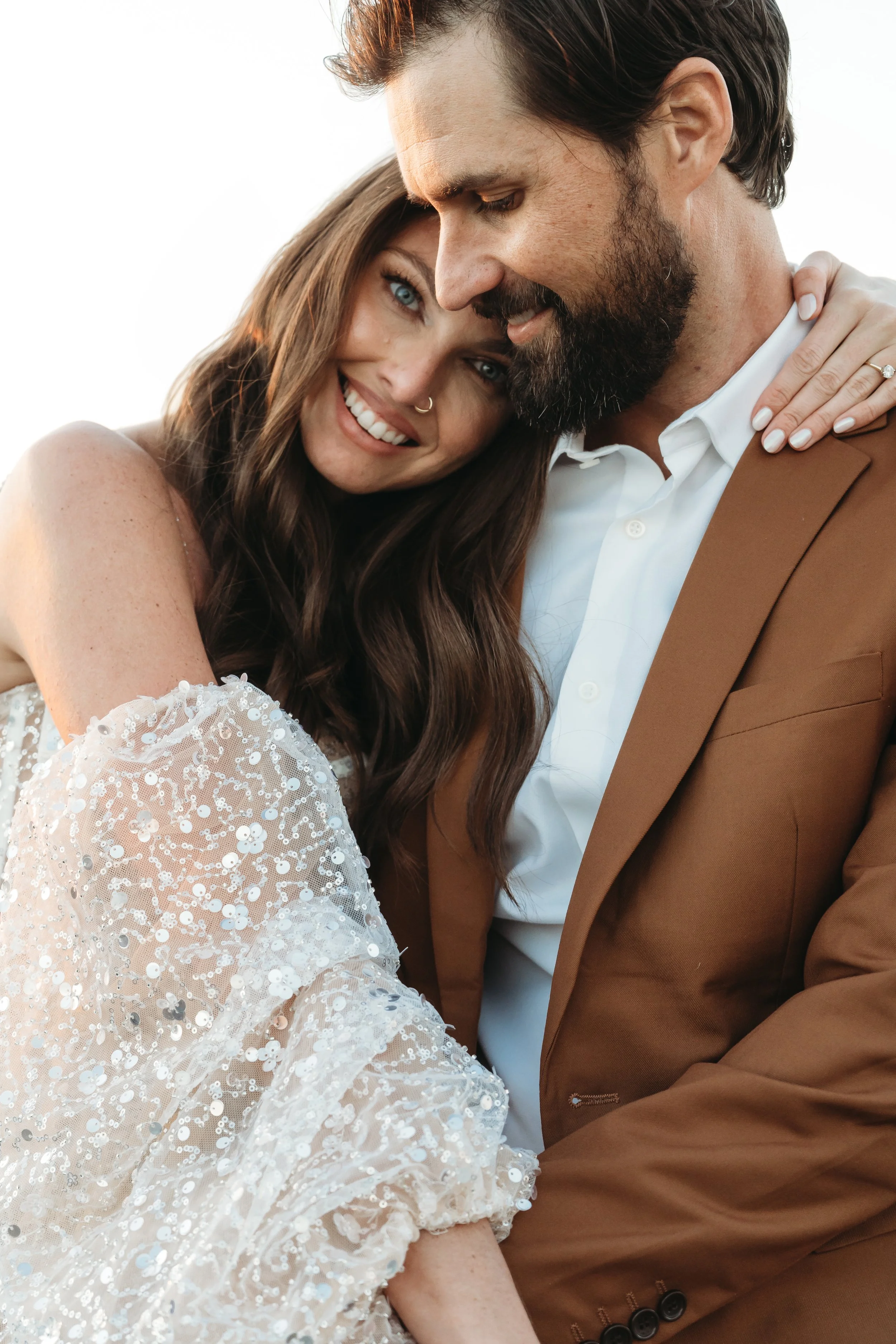 St. Pete Florida wedding photographer capturing styled elopement shoot at St. Pete Beach – Jennifer Elizabeth Studios