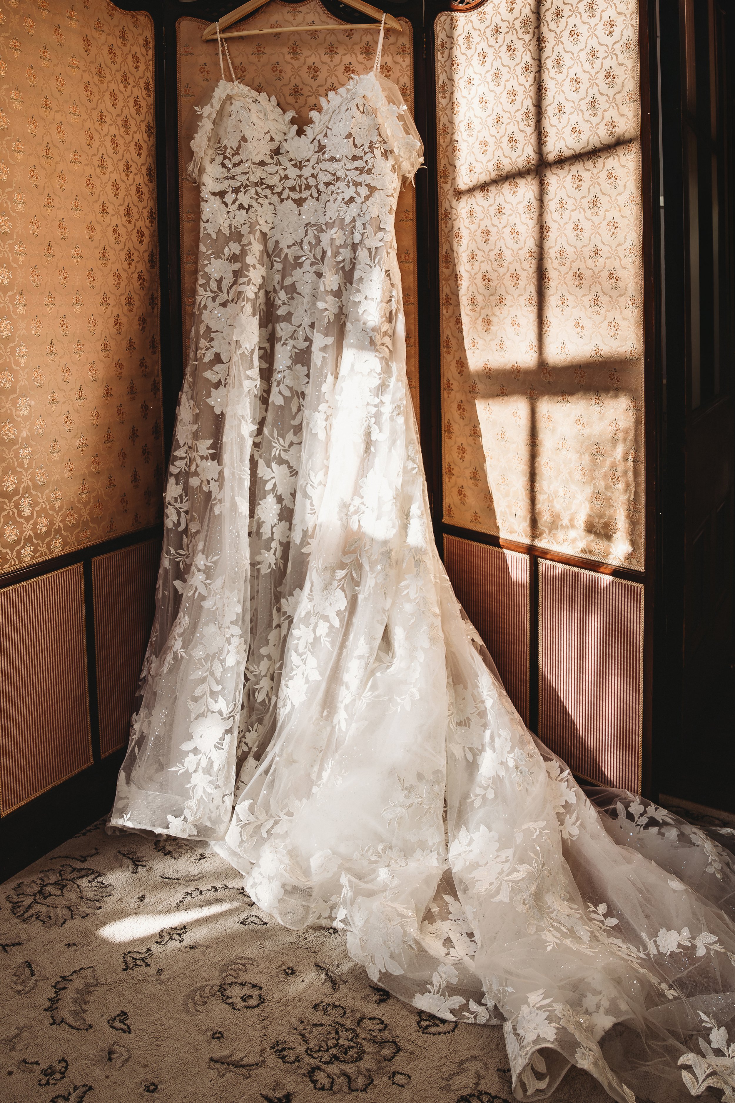 Dunedin Florida wedding photographer capturing St. Andrews Memorial Chapel wedding – Jennifer Elizabeth Studios