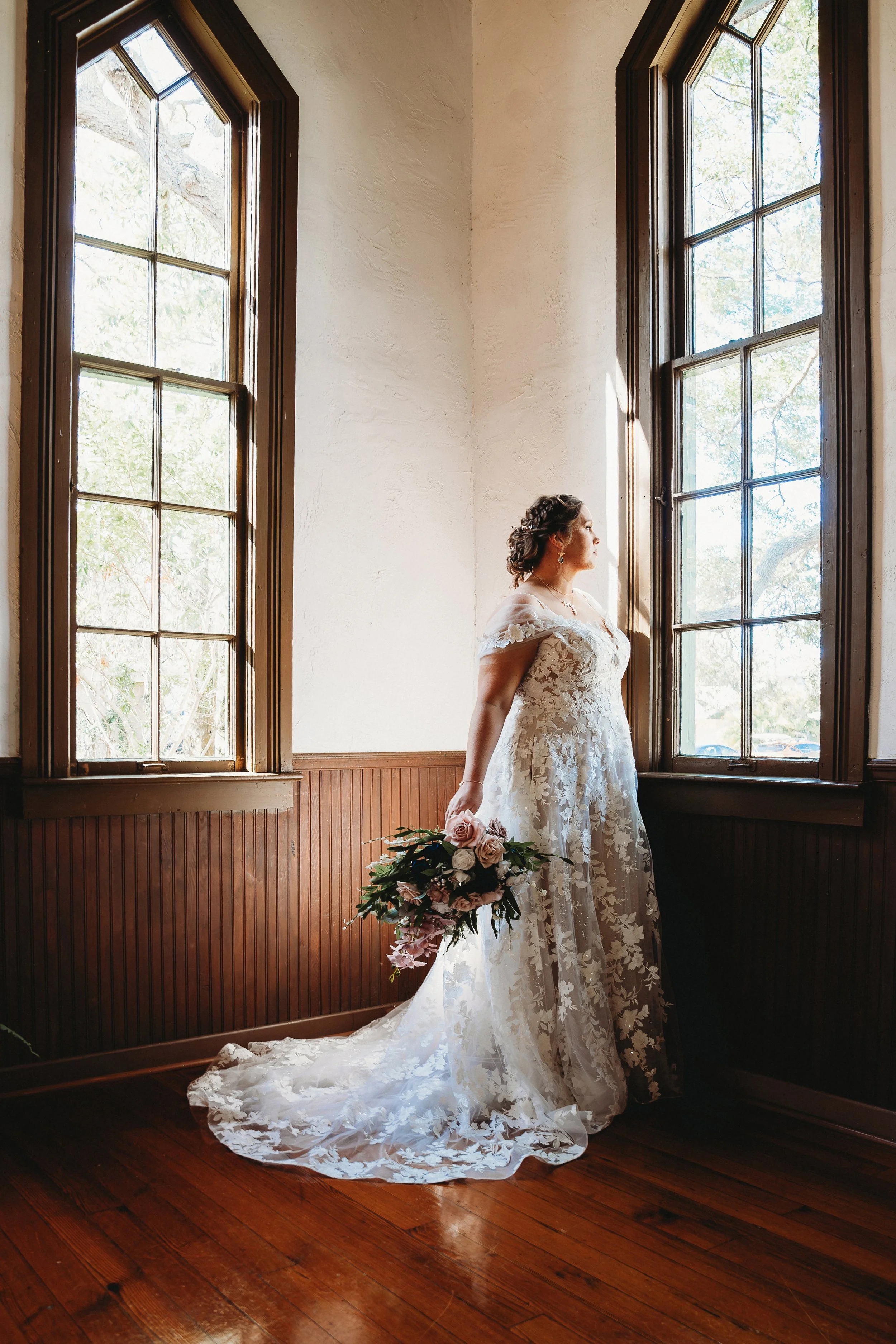 Dunedin Florida wedding photographer capturing St. Andrews Memorial Chapel wedding – Jennifer Elizabeth Studios