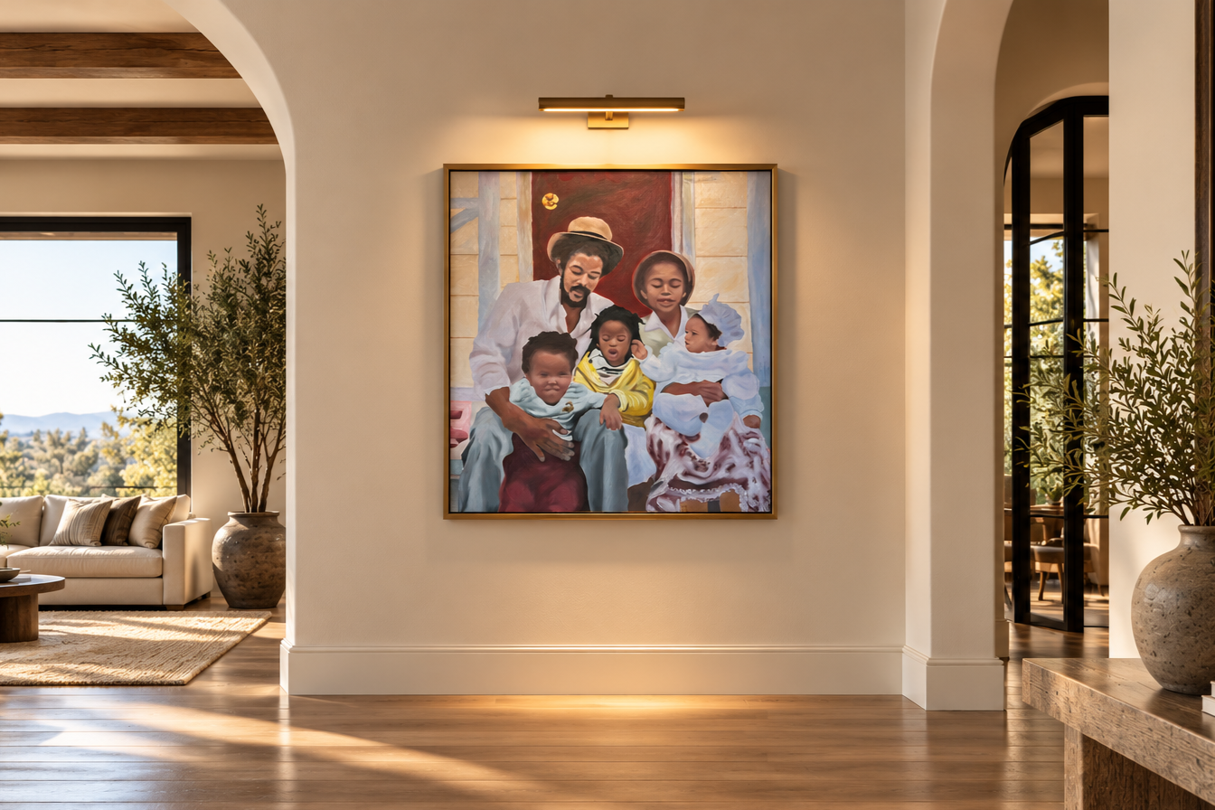 Sunlit+Foyer+with+Family+Portrait.png