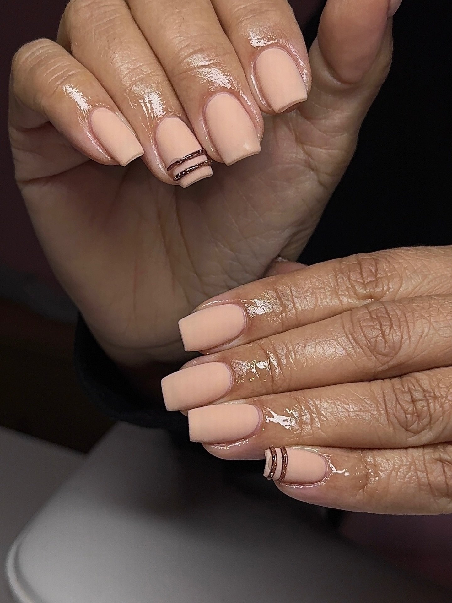 Very demure, very mindful😊 I love my short coffins with a Rylina glow💅✨

#rylinathebrand #selfcare #naturalglow #cuticlecare #cuticleoil #cuticleoilpen #handscrub #smallbusiness #shopsmall #supportssmallbusiness #latinaowned #femaleownedbusinesses 