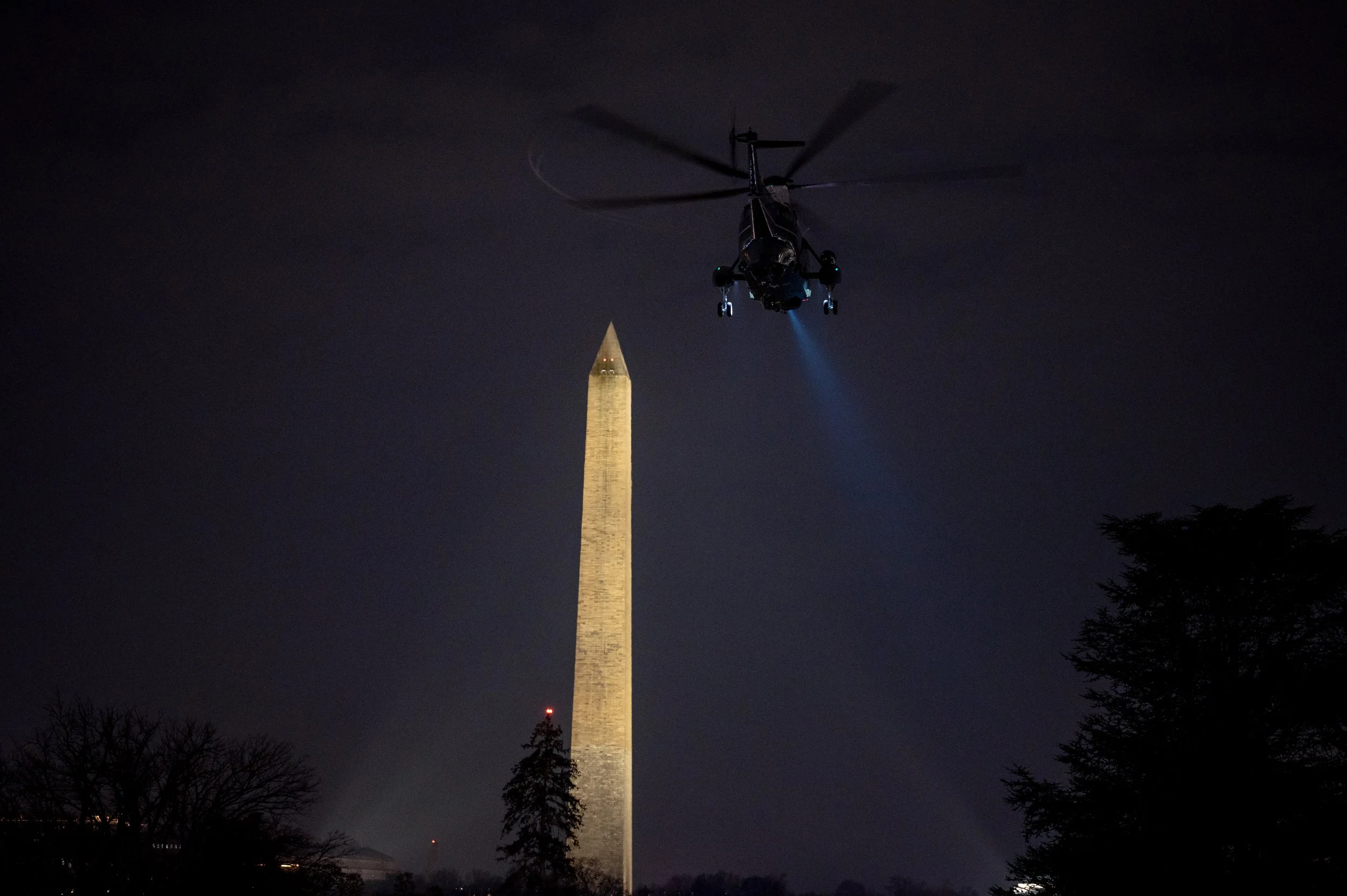 Maine One lifts off the South Lawn.