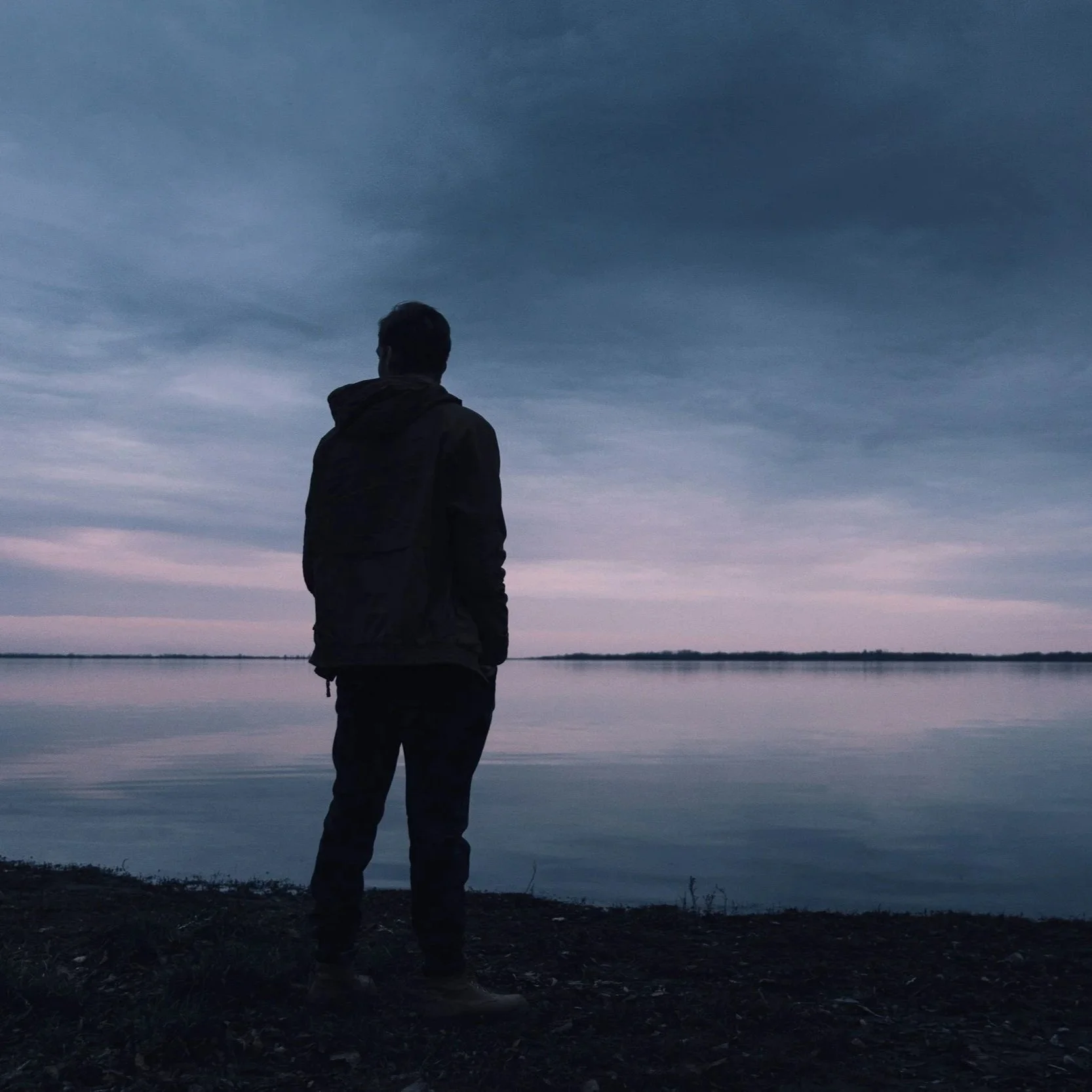 Why Emotionally Intelligent People Struggle With Alcohol