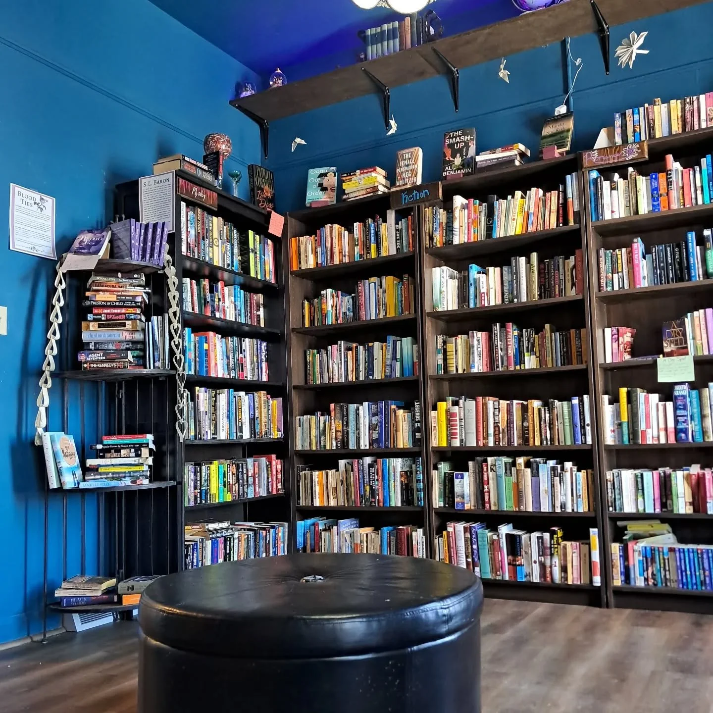 Come explore! We COYLD tell you what's here but its more fun getting lost and finding the hidden treasures yourself. Trust us.