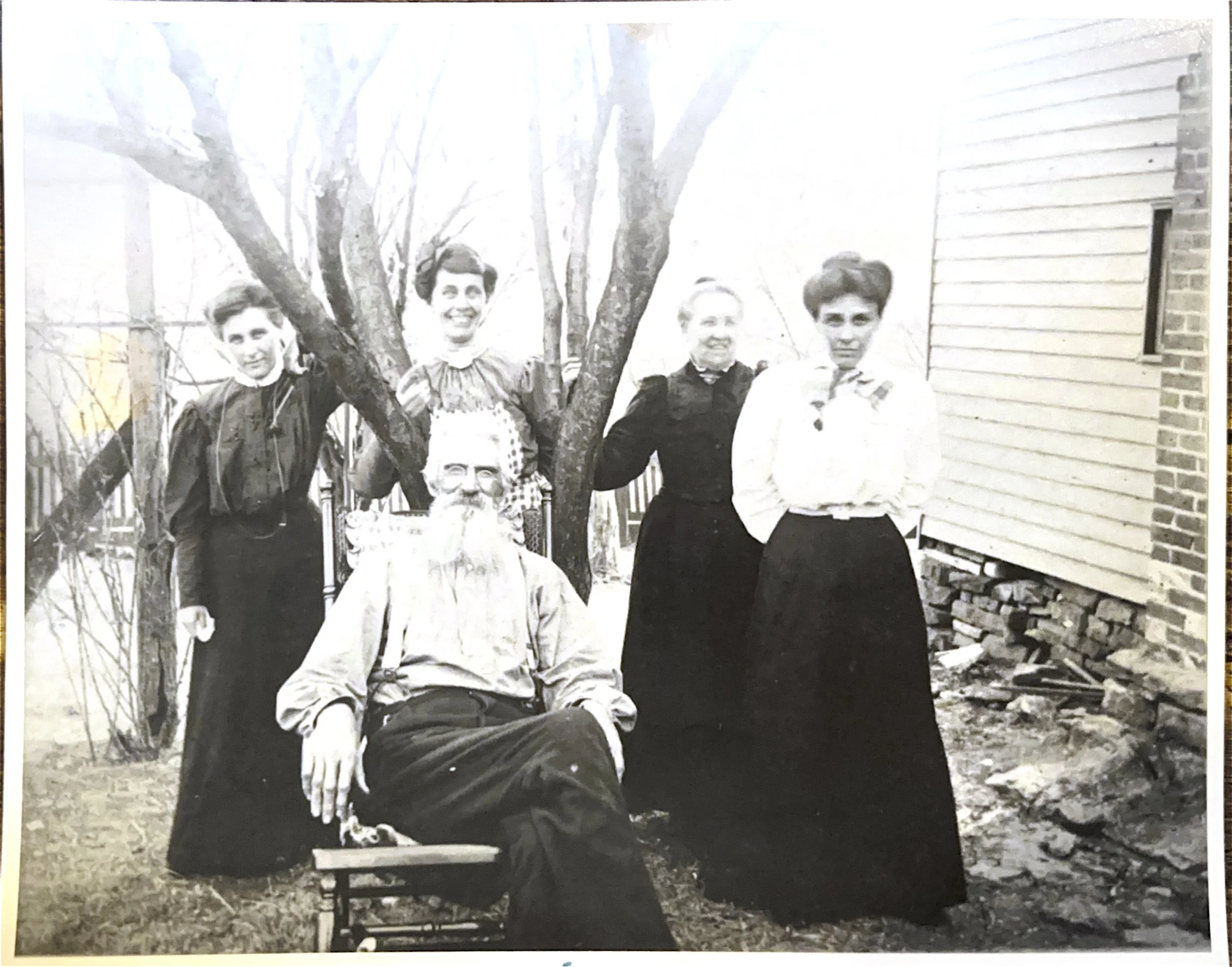 Cleveland Familly 3.jpg