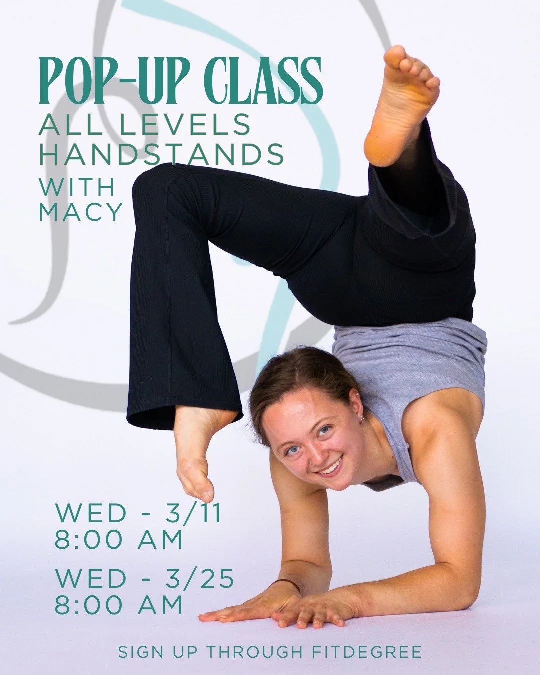 Start your day off with a morning handstands with @macysmartz!
A great way to strengthen and work on those push muscles in your body!
All levels welcome #bellingham #handstands