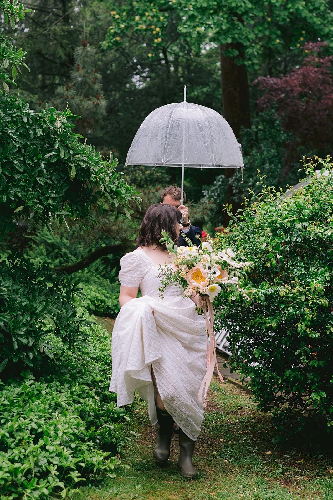 HannahJanPhoto_WalkerKate_BackyardWedding_Pleasantville_NY_5.28.22_highlights (22 of 296)_websize.jpg